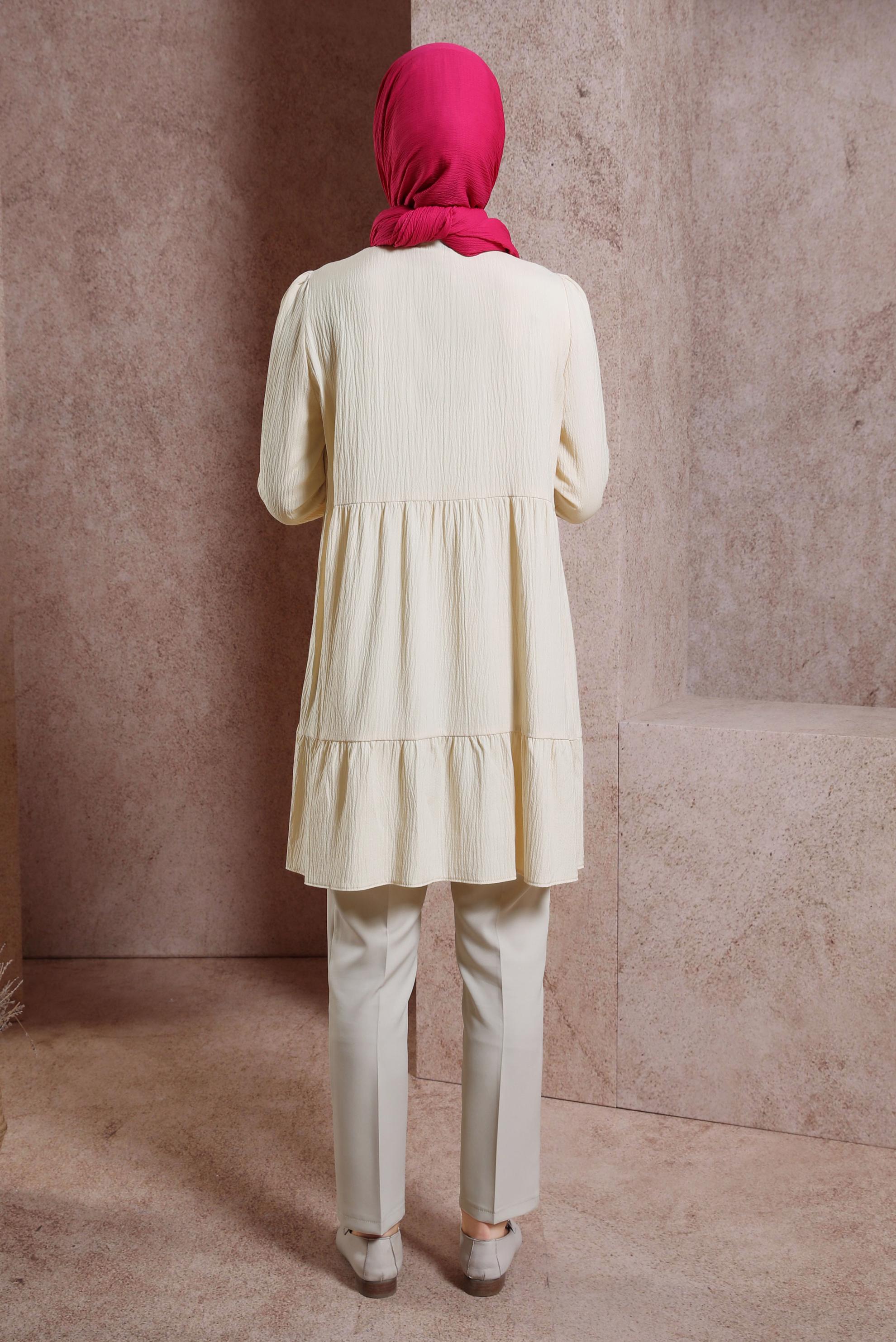 Tesettür giyim EKRU PÜSKÜL DETAYLI TUNİK 43926