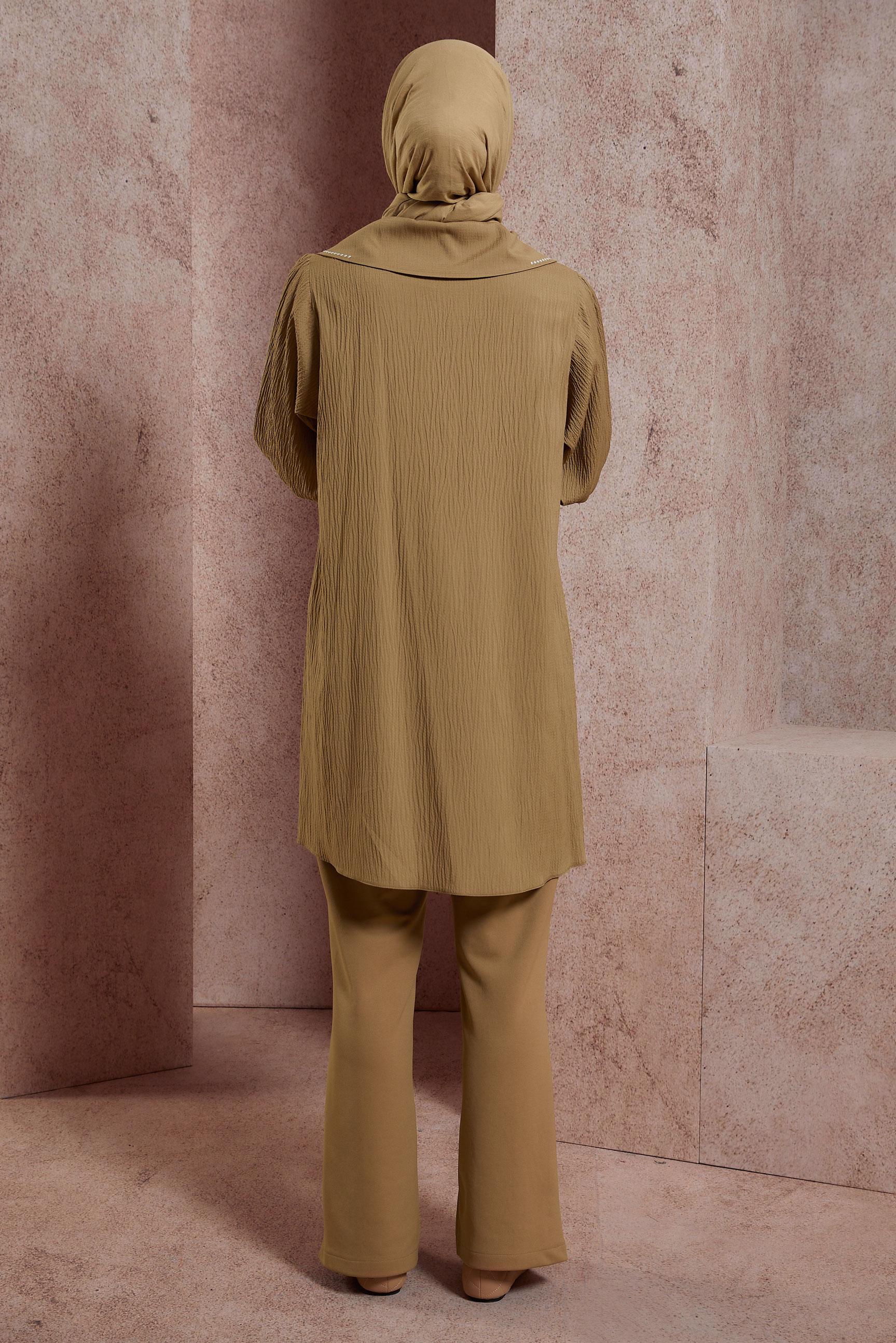 Tesettür giyim KAHVE İŞLEMELİ YAKA TUNİK 43929