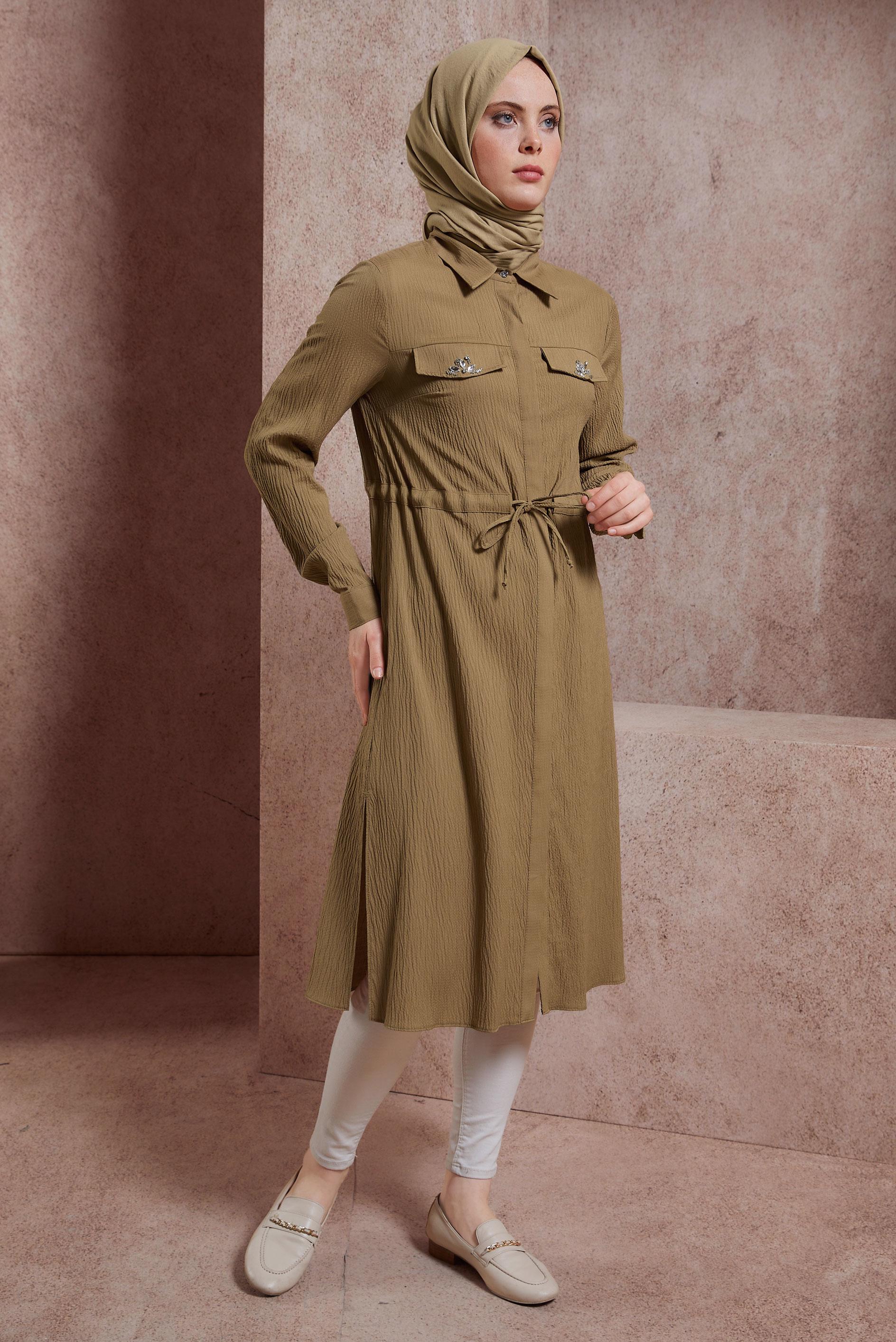 Tesettür giyim KAHVE TAŞLI BELİ BÜZGÜLÜ TUNİK 43930