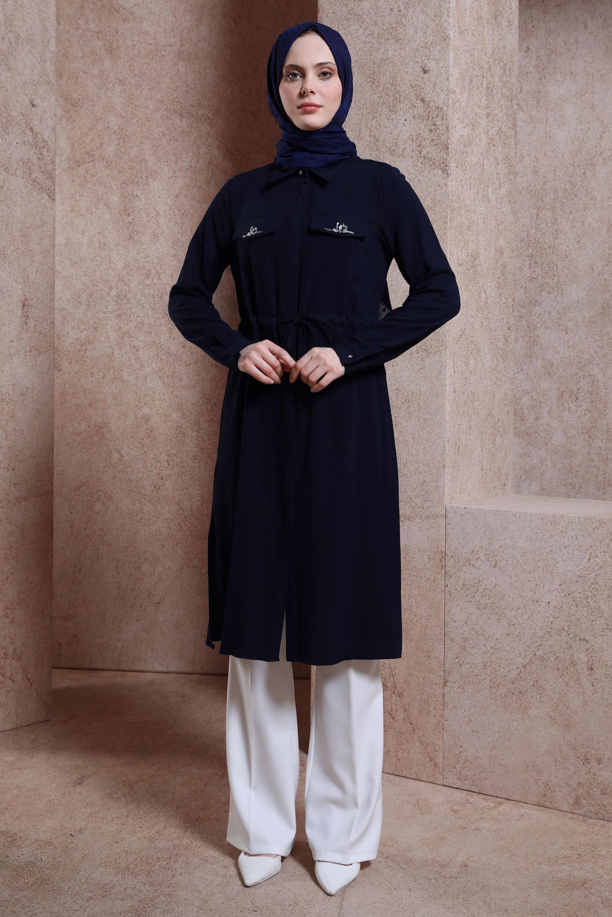 Tesettür giyim LACİVERT TAŞLI BELİ BÜZGÜLÜ TUNİK 43930