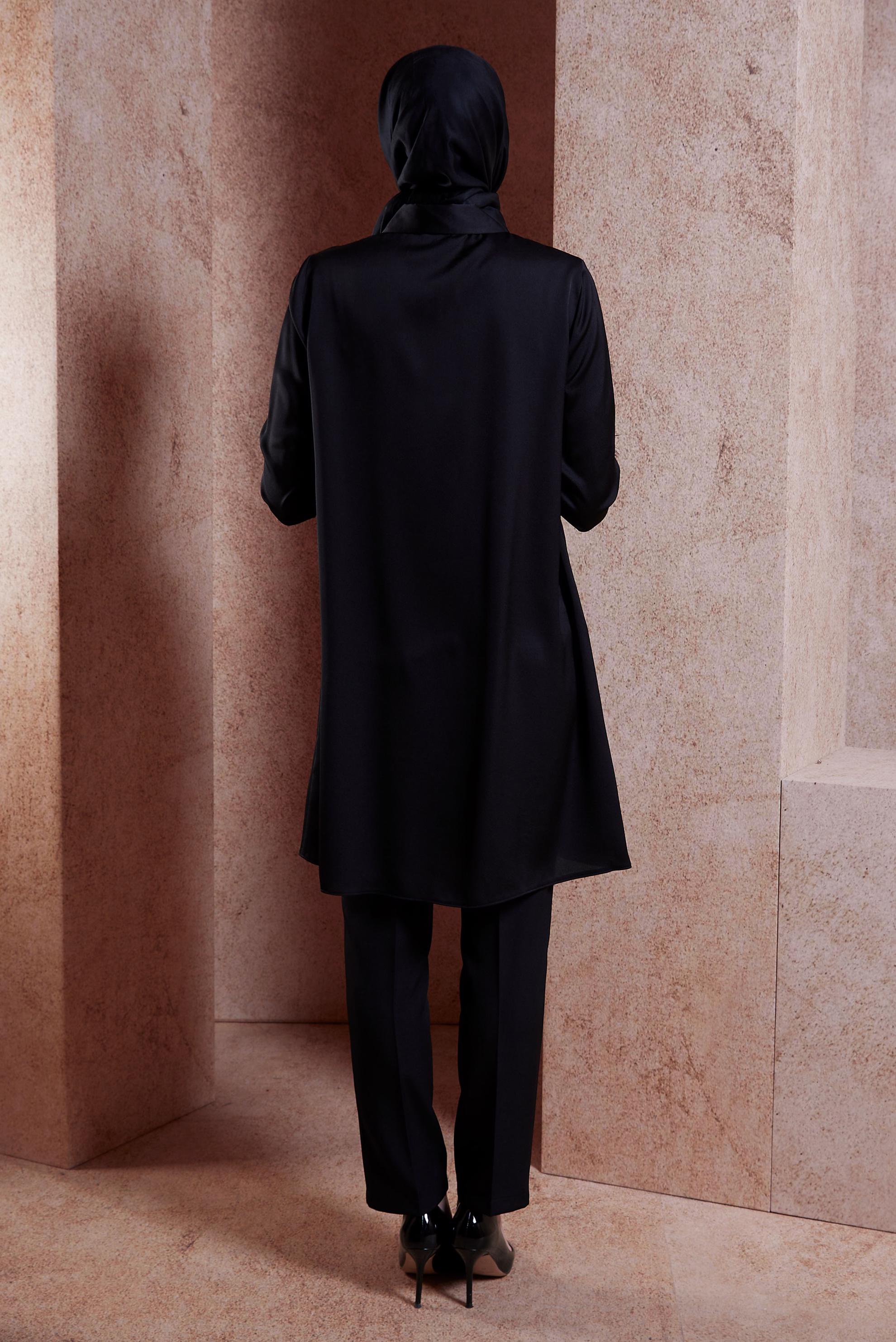 Tesettür giyim SİYAH TÜY DETAYLI TUNİK 44422