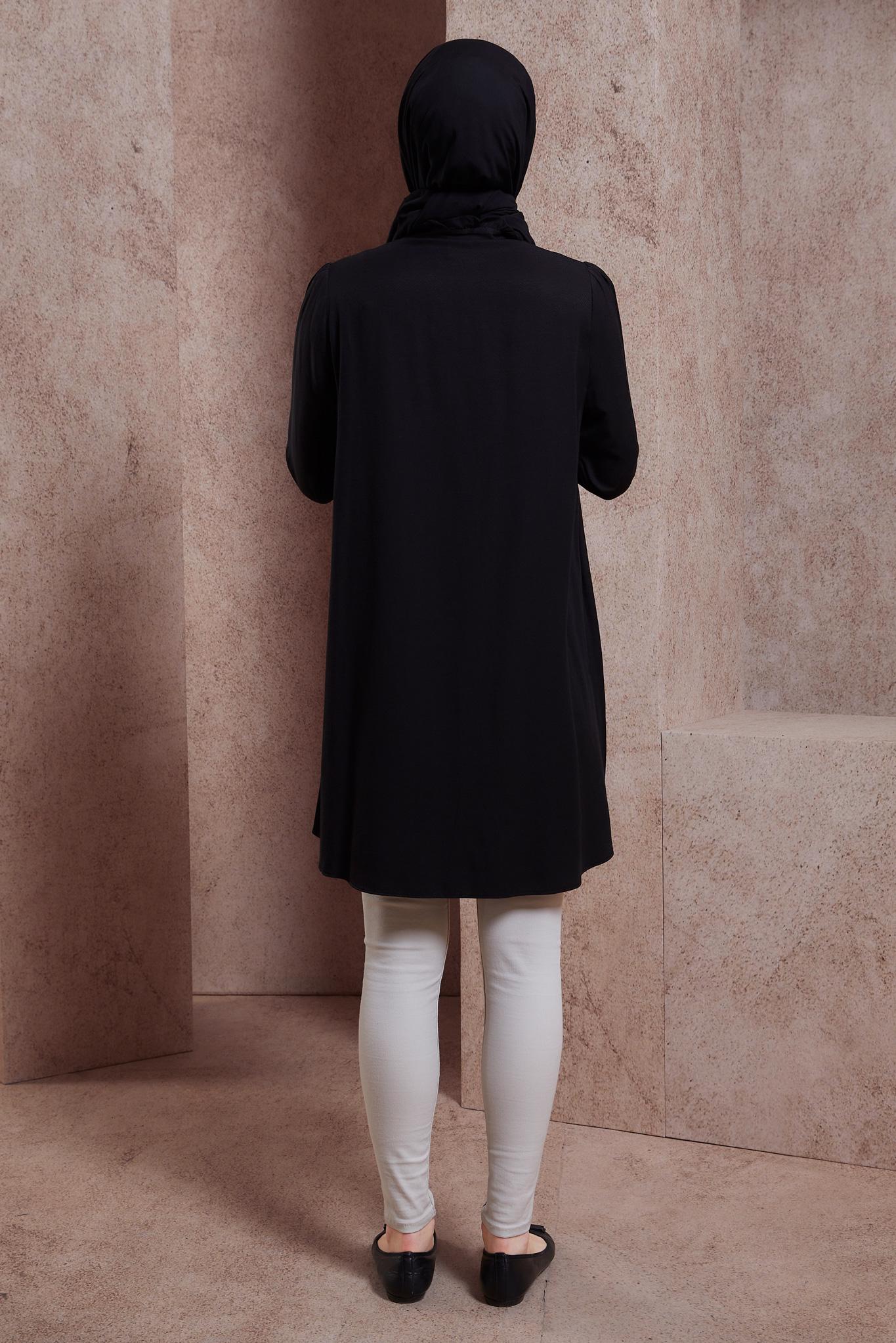 Tesettür giyim SİYAH MANŞETLERİ LASTİKLİ TUNİK 44445