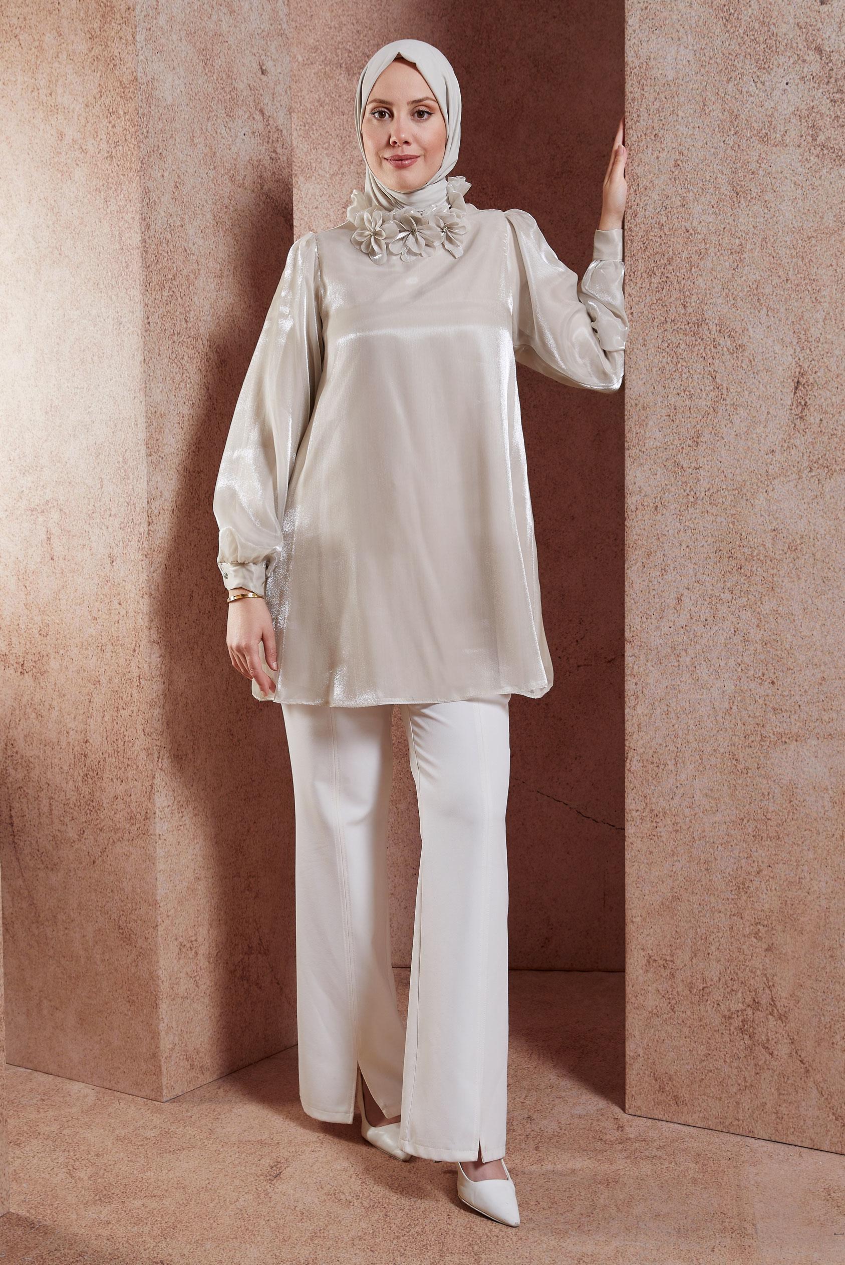 Tesettür giyim BEJ ÜÇ BOYUTLU ÇİÇEK DETAYLI TUNİK 44568