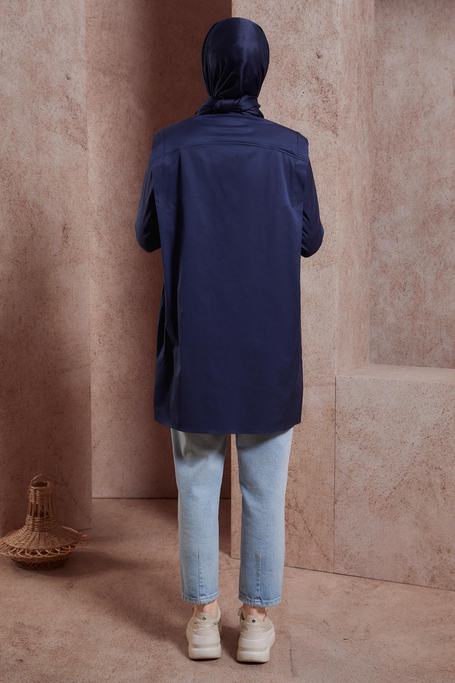 Tesettür giyim LACİVERT BÜZGÜ DETAYLI SATEN TUNİK 44466