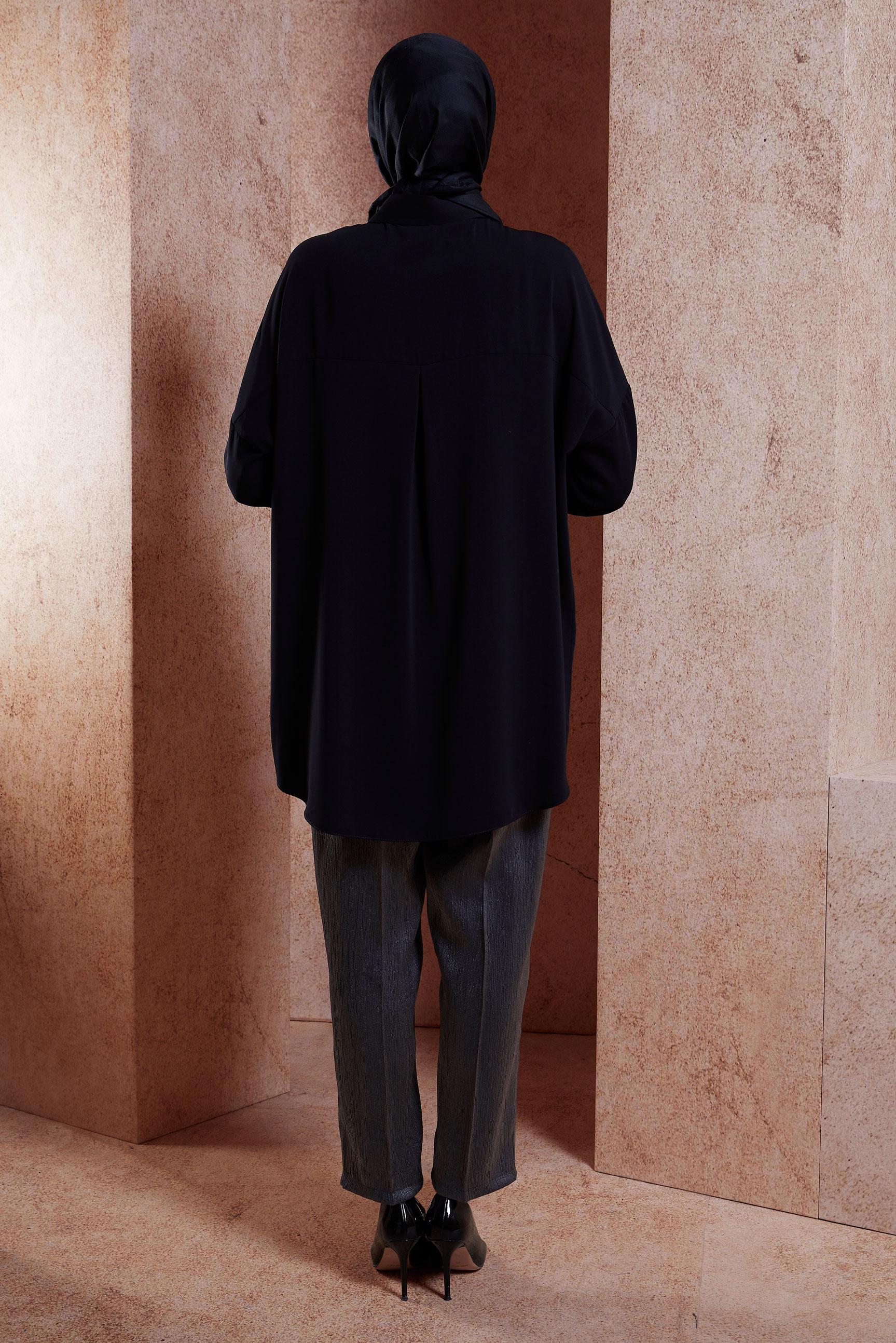 Tesettür giyim SİYAH TAŞ DETAYLI TESETTÜR TUNİK 44468-1