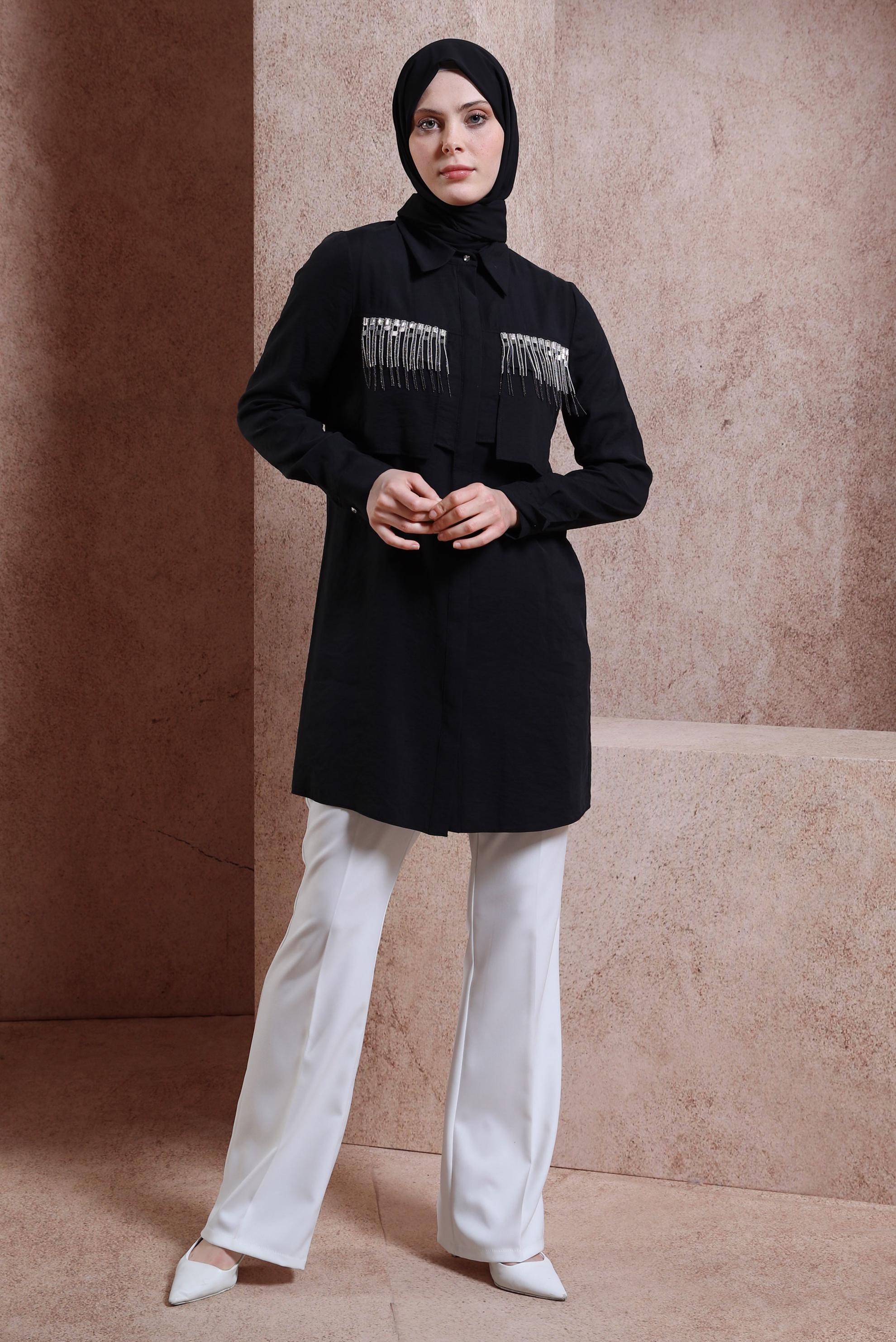 Tesettür giyim SİYAH PÜSKÜL DETAYLI TUNİK 44469