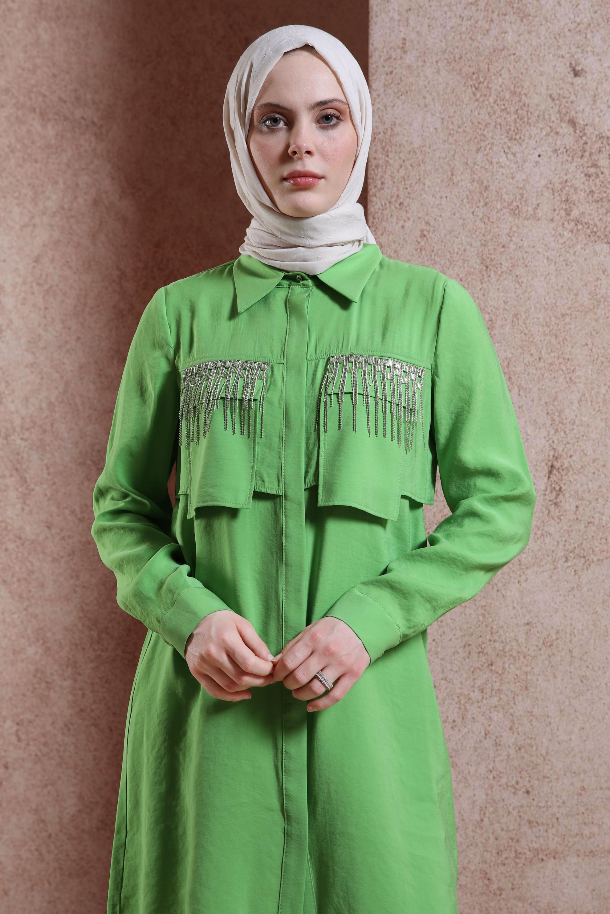 Tesettür giyim YEŞİL PÜSKÜL DETAYLI TUNİK 44469