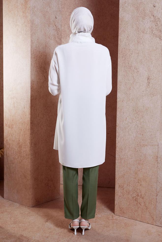 Tesettür giyim BEYAZ PÜSKÜL DETAYLI TUNİK 44482 - ALVİNA