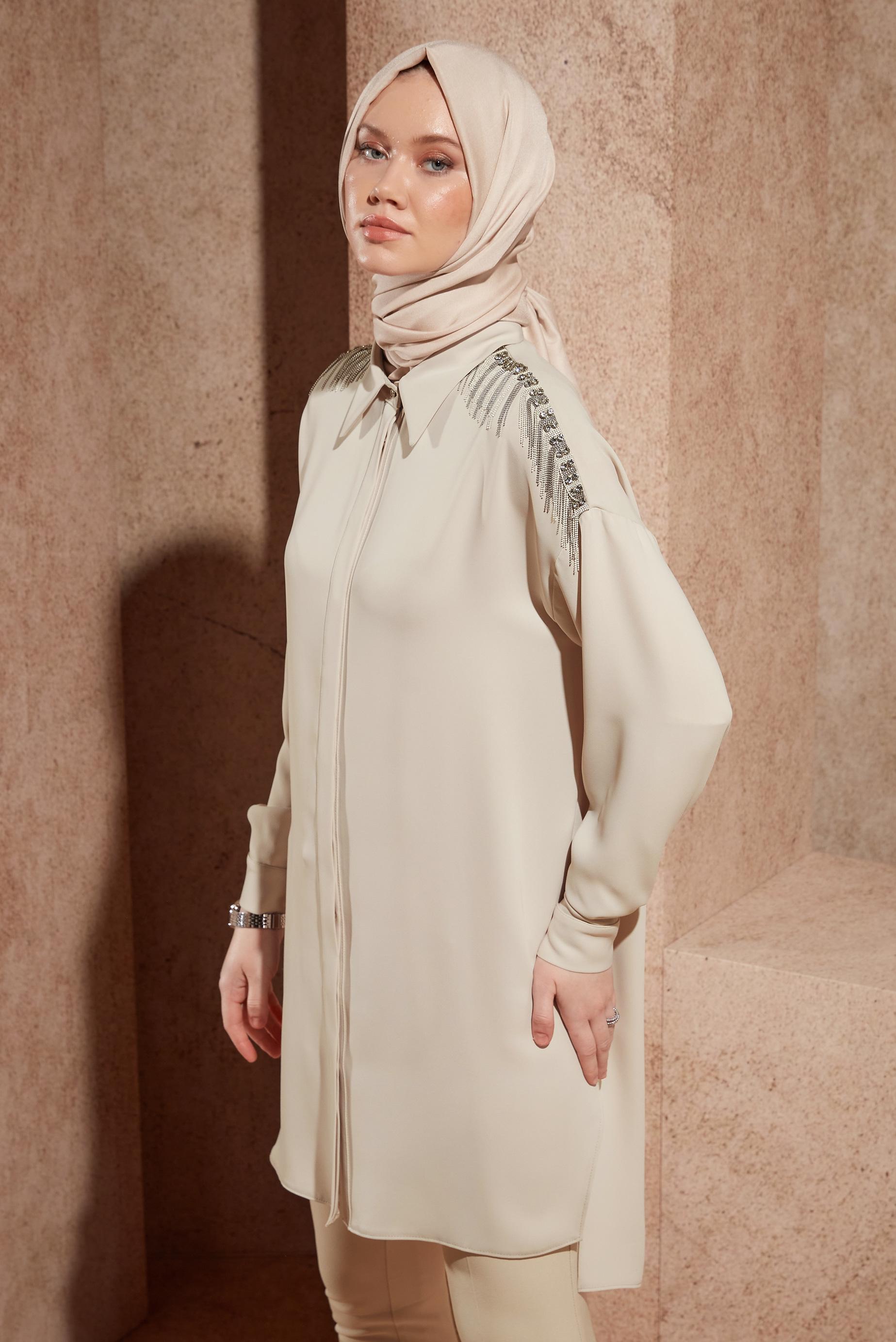 Tesettür giyim BEJ PÜSKÜL DETAYLI TUNİK 44482