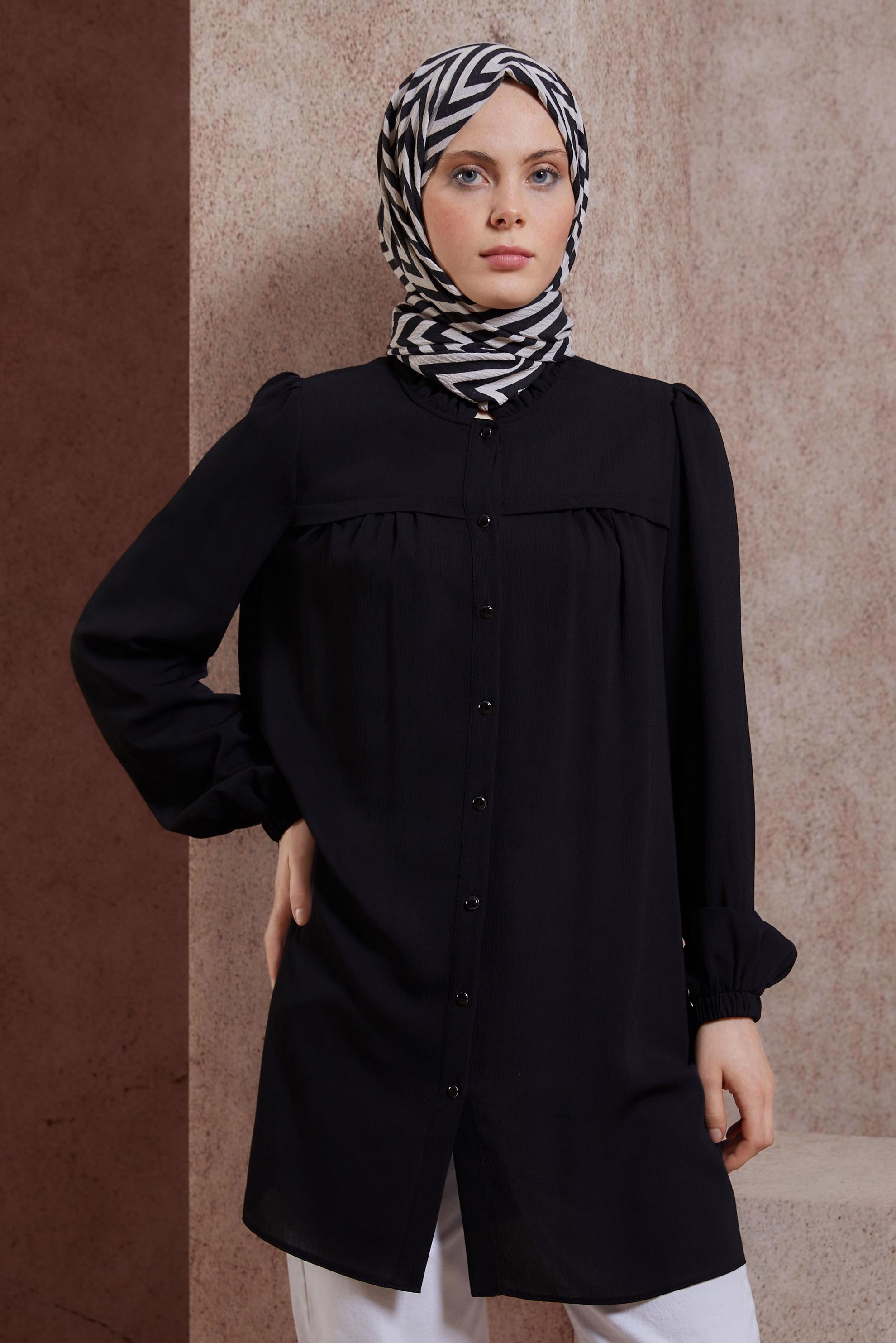 Tesettür giyim SİYAH FIRFIRLI YAKA TUNİK 44488