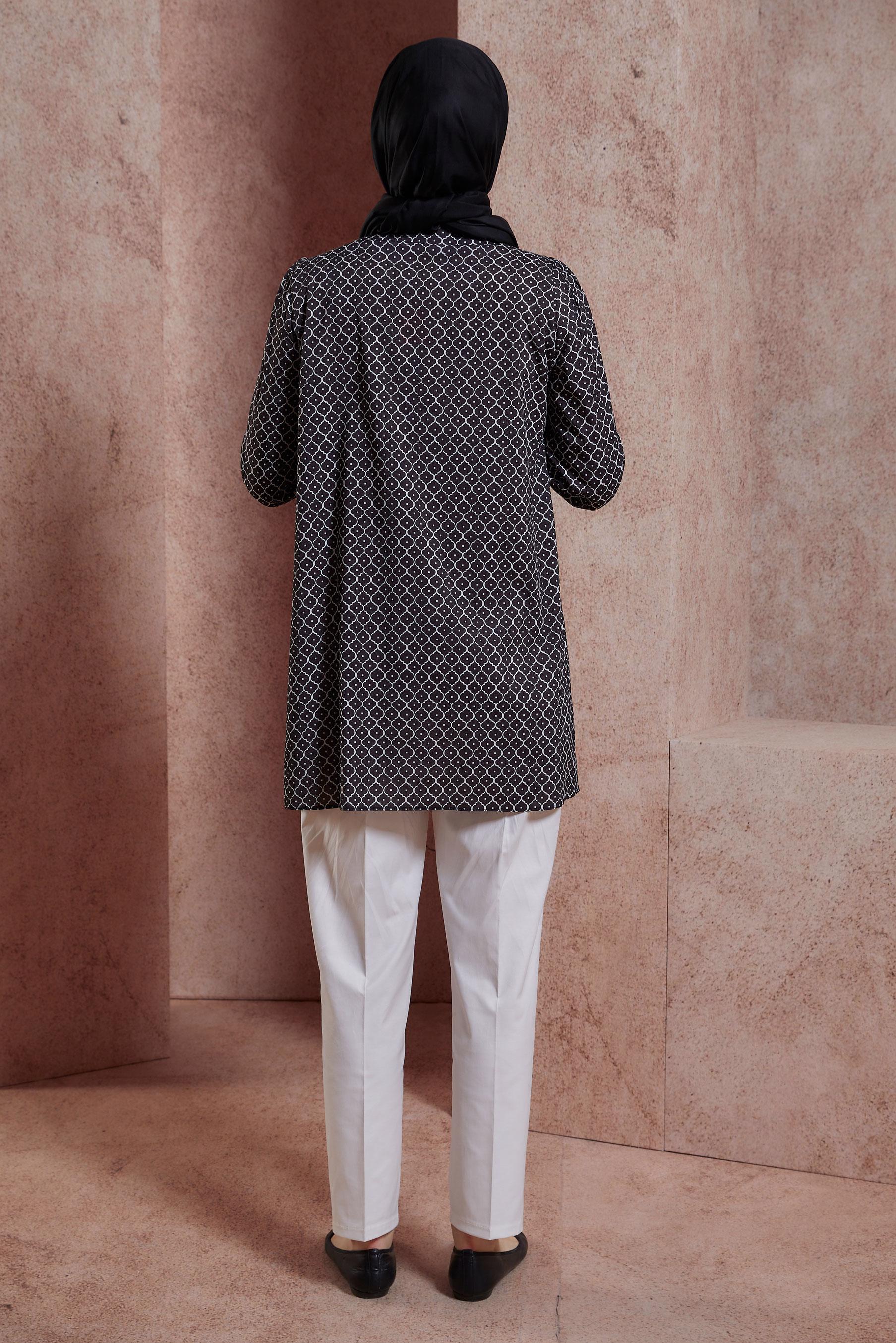 Tesettür giyim SİYAH DESENLİ TUNİK 44547