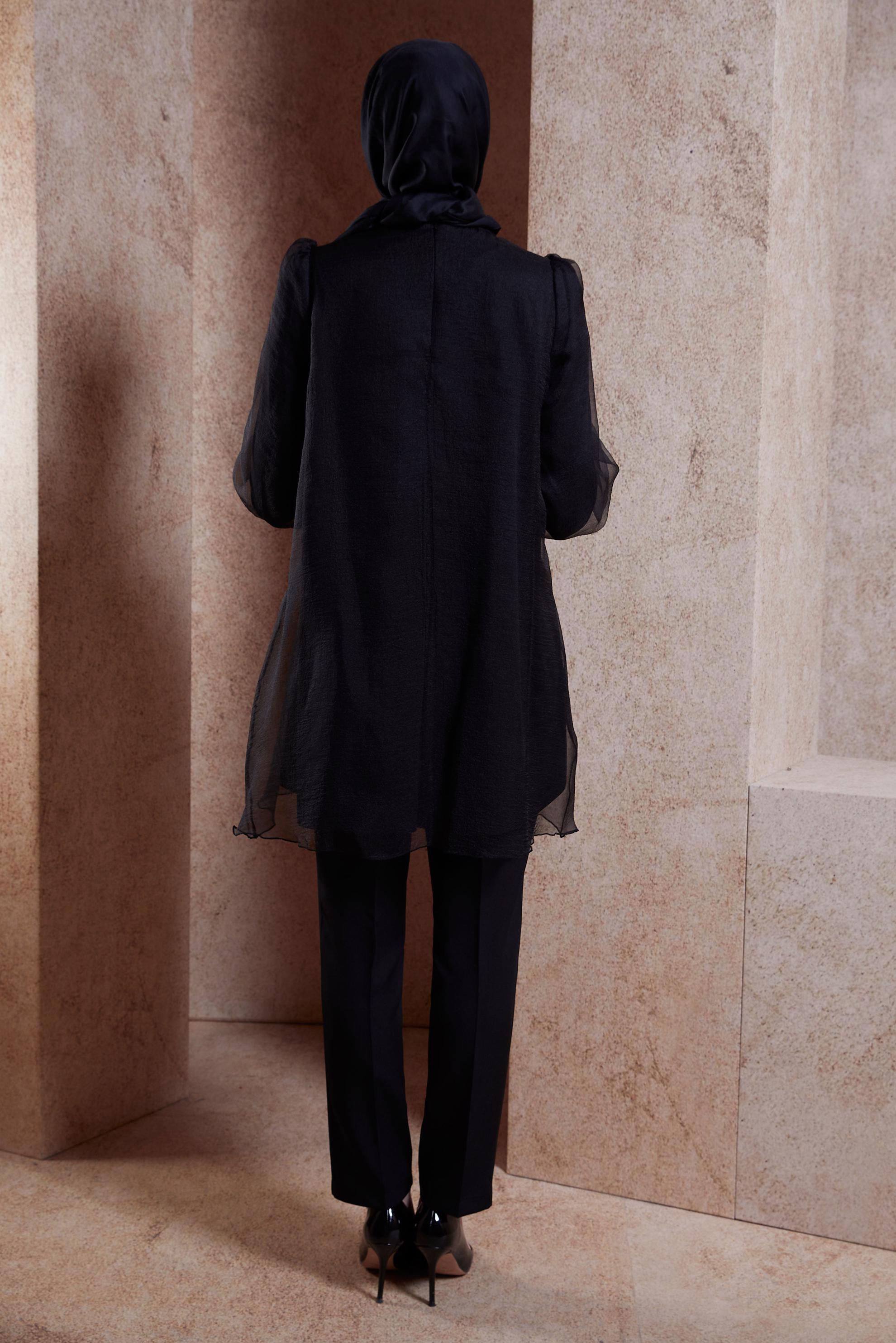 Tesettür giyim SİYAH AKSESUAR DETAYLI TUNİK 44552