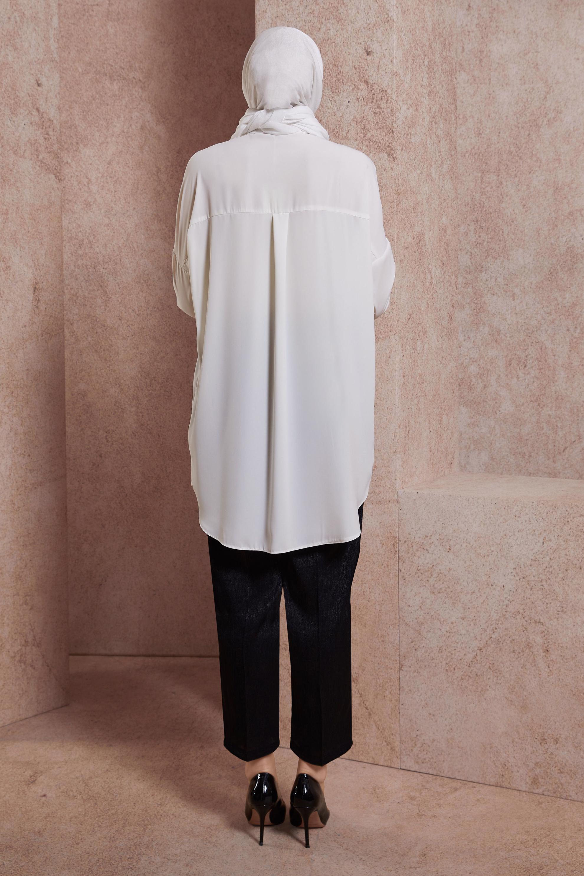 Tesettür giyim BEYAZ PUL DETAYLI GÖMLEK YAKA TUNİK 44569