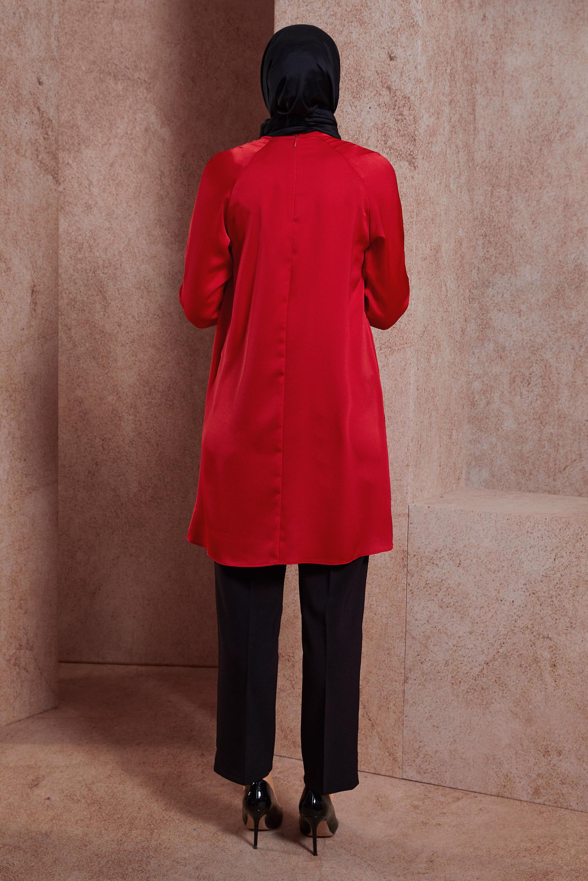 Tesettür giyim KIRMIZI TAŞ BASKILI SATEN TUNİK 44586