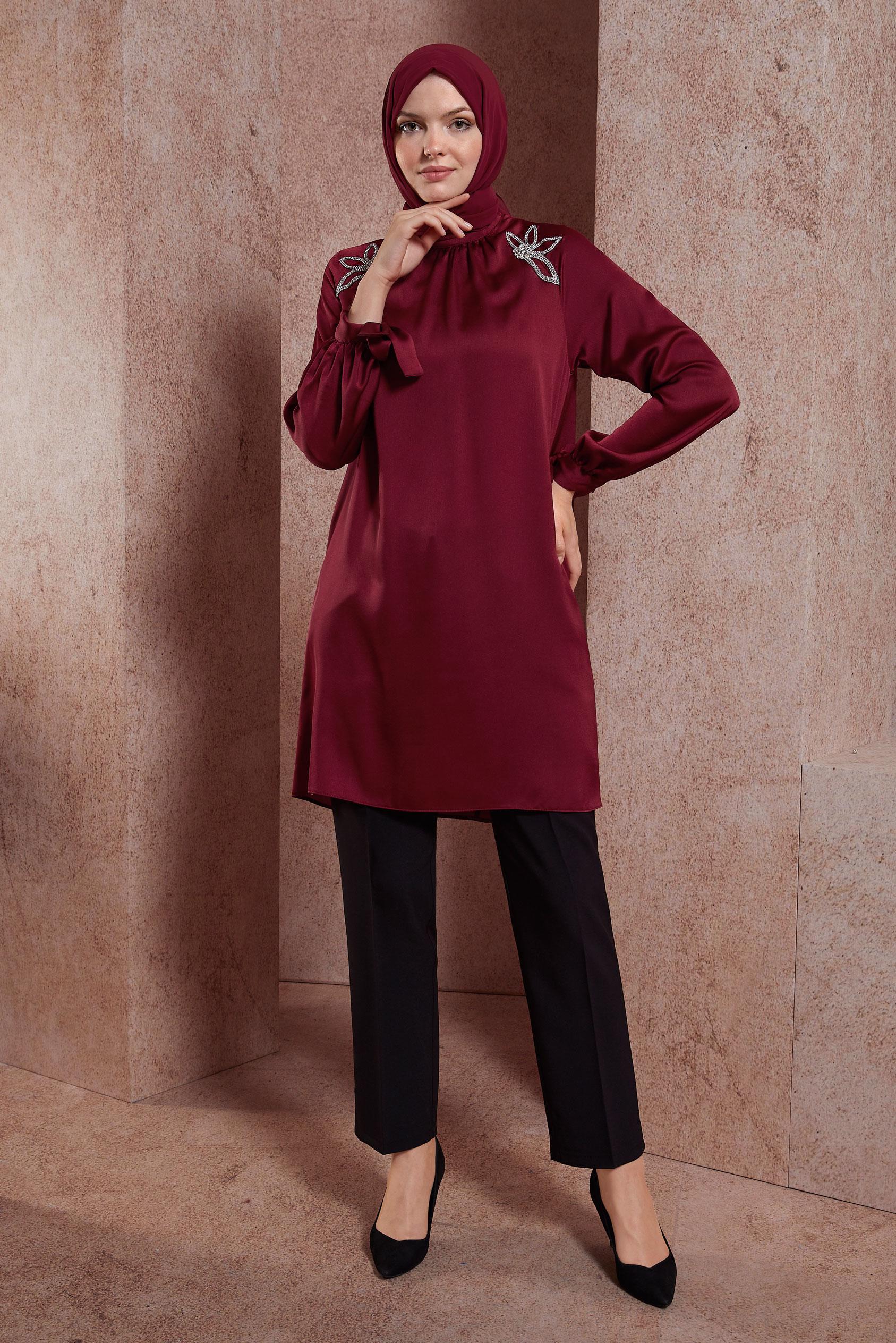 Tesettür giyim BORDO TAŞ BASKILI SATEN TUNİK 44586