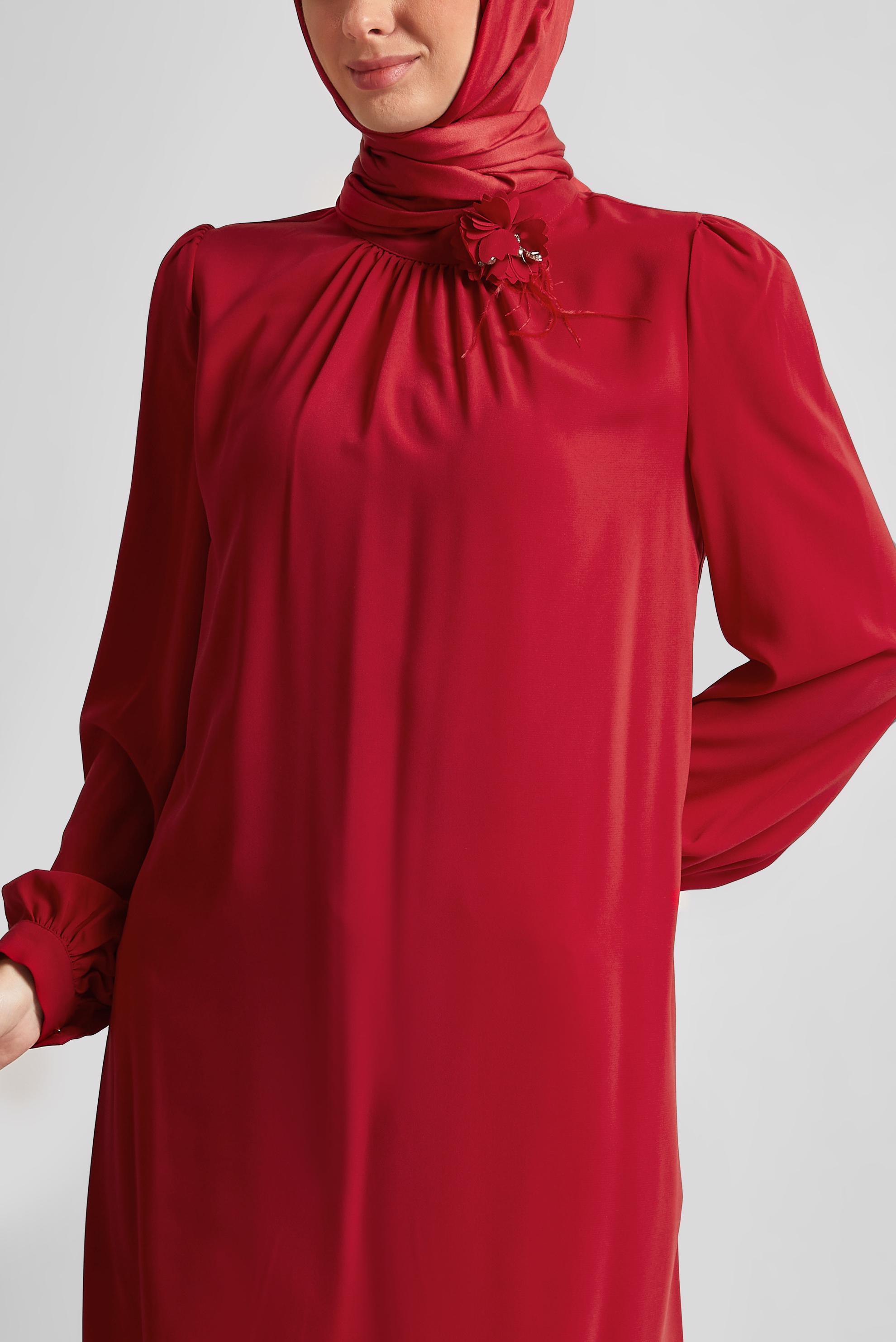 Tesettür giyim KIRMIZI BROŞ DETAYLI TUNİK 44590