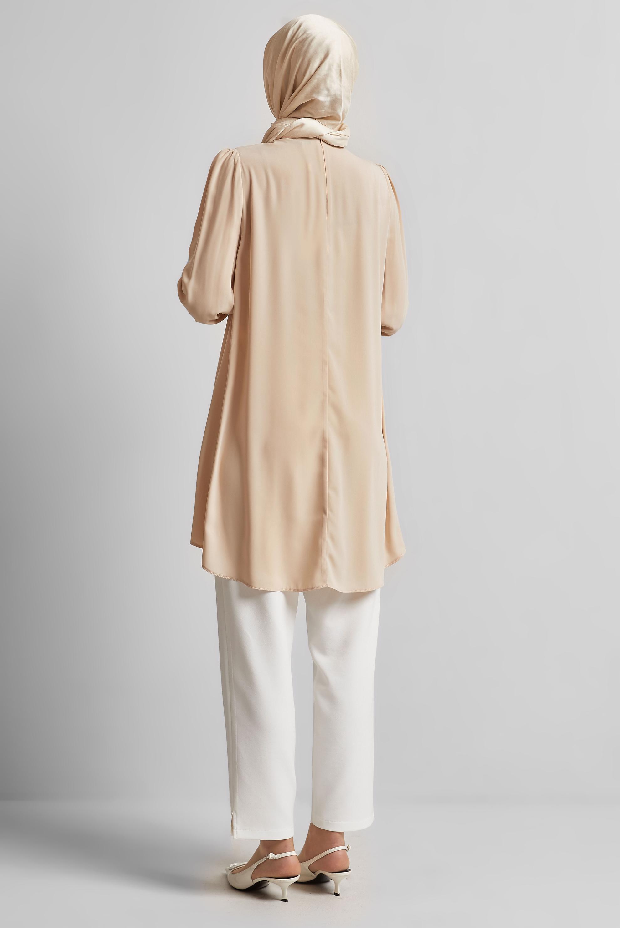 Tesettür giyim BEJ BROŞ DETAYLI TUNİK 44590