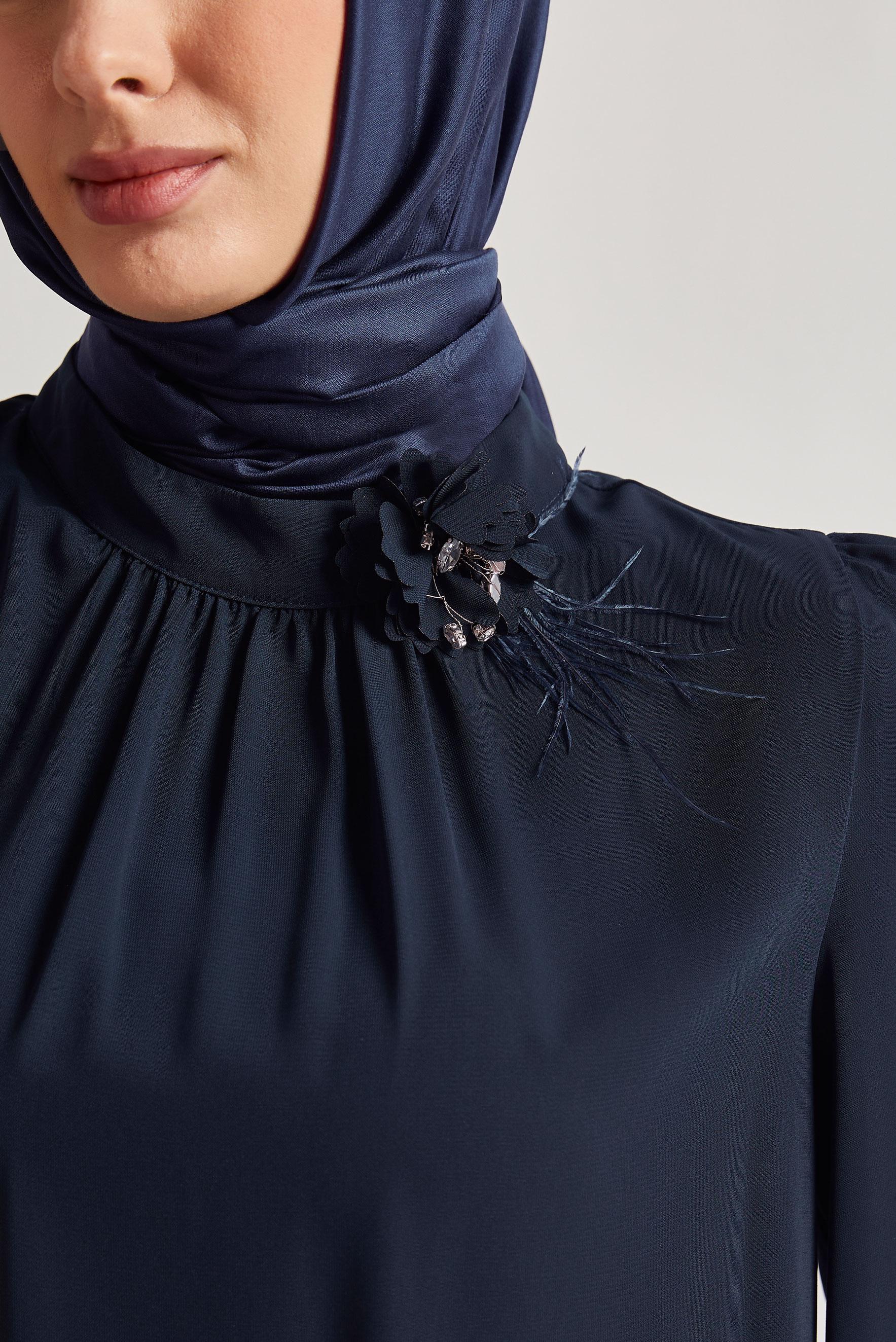 Tesettür giyim LACİVERT BROŞ DETAYLI TUNİK 44590