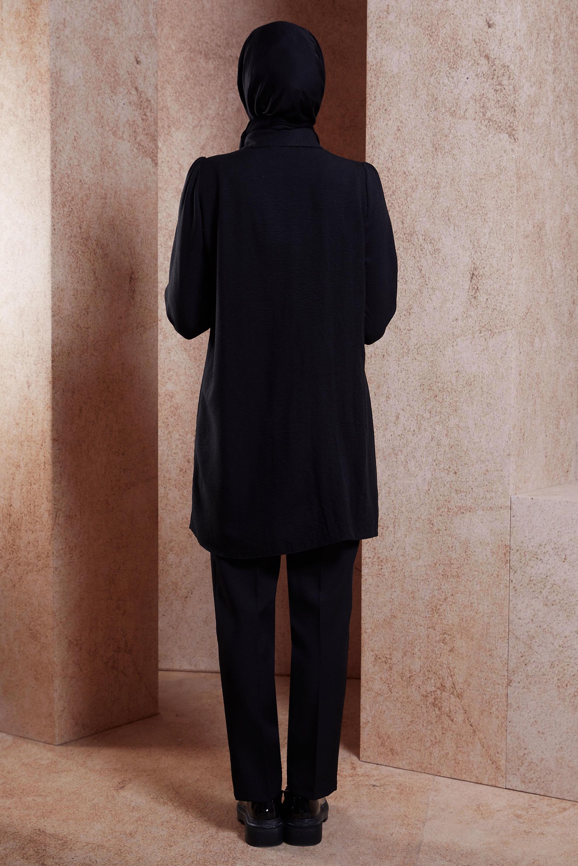 Tesettür giyim SİYAH PÜSKÜL DETAYLI TESETTÜR TUNİK 44591