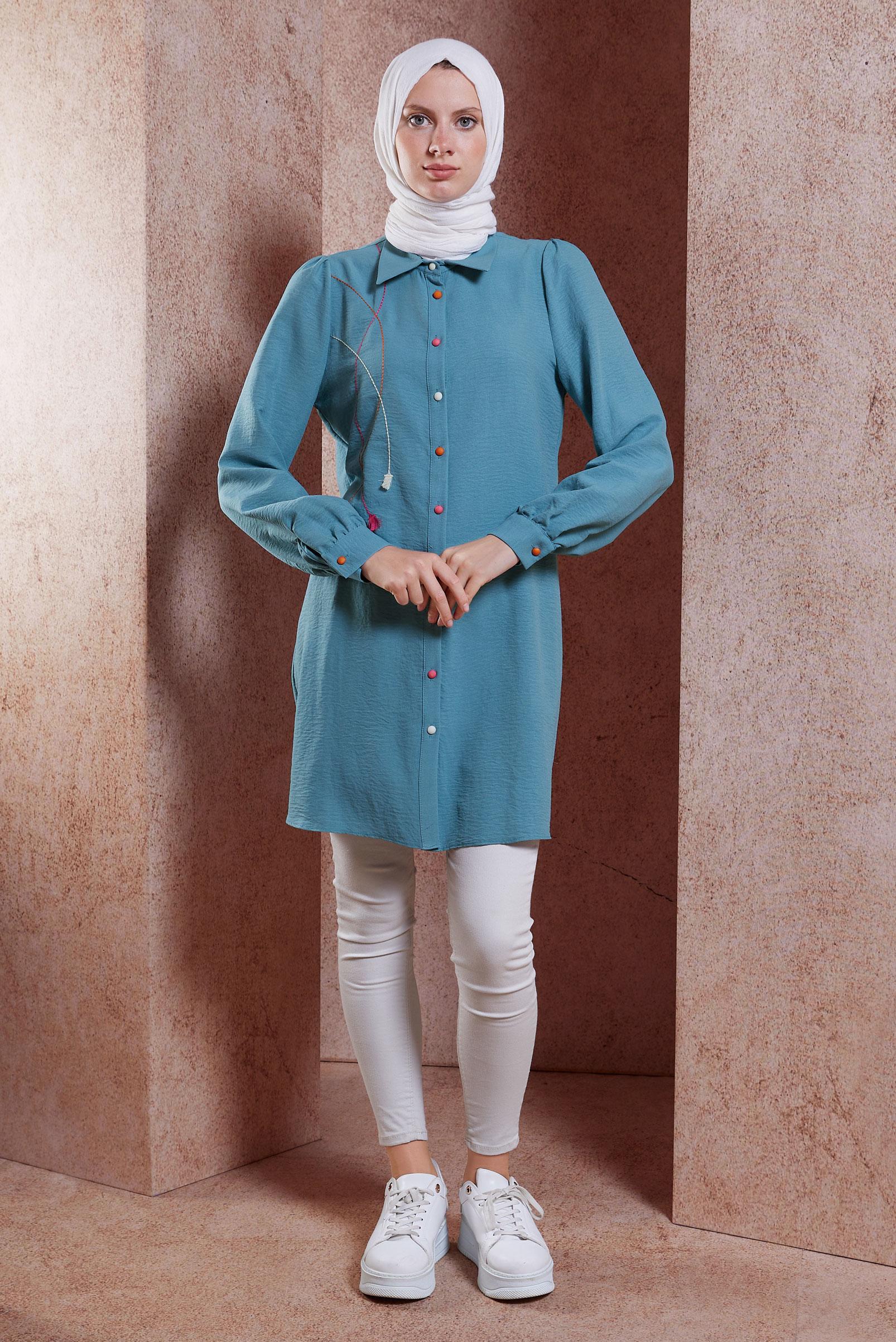 Tesettür giyim MAVİ PÜSKÜL DETAYLI TESETTÜR TUNİK 44591