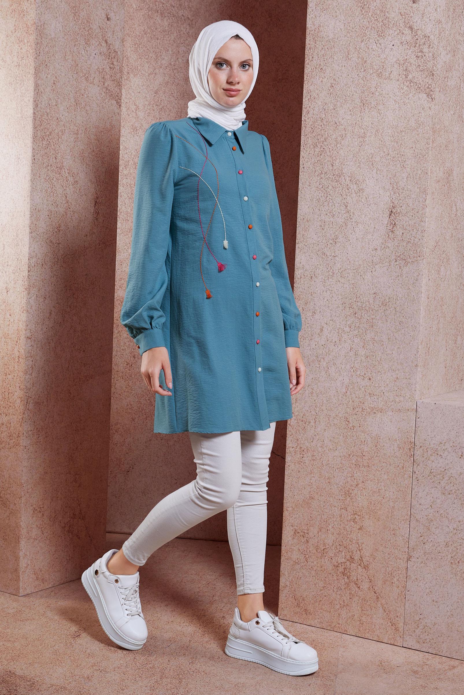 Tesettür giyim MAVİ PÜSKÜL DETAYLI TESETTÜR TUNİK 44591