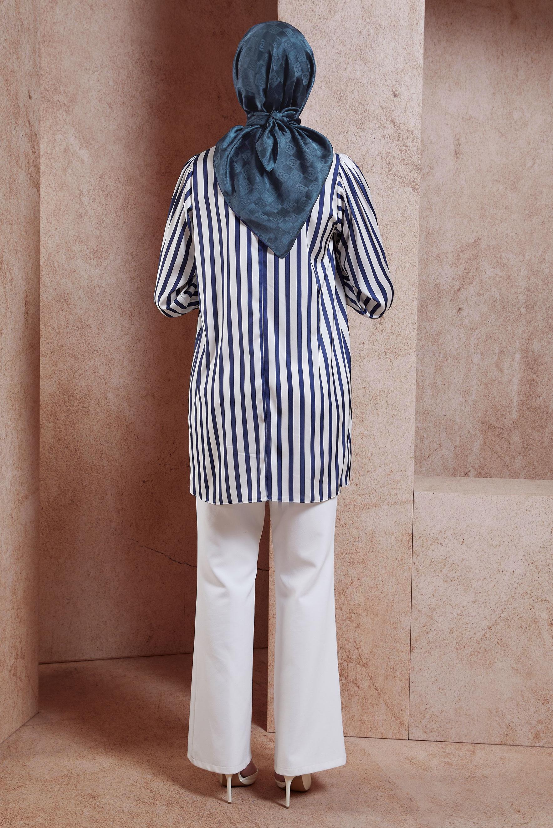 Tesettür giyim BEYAZ ÇİZGİLİ SATEN TUNİK 44629