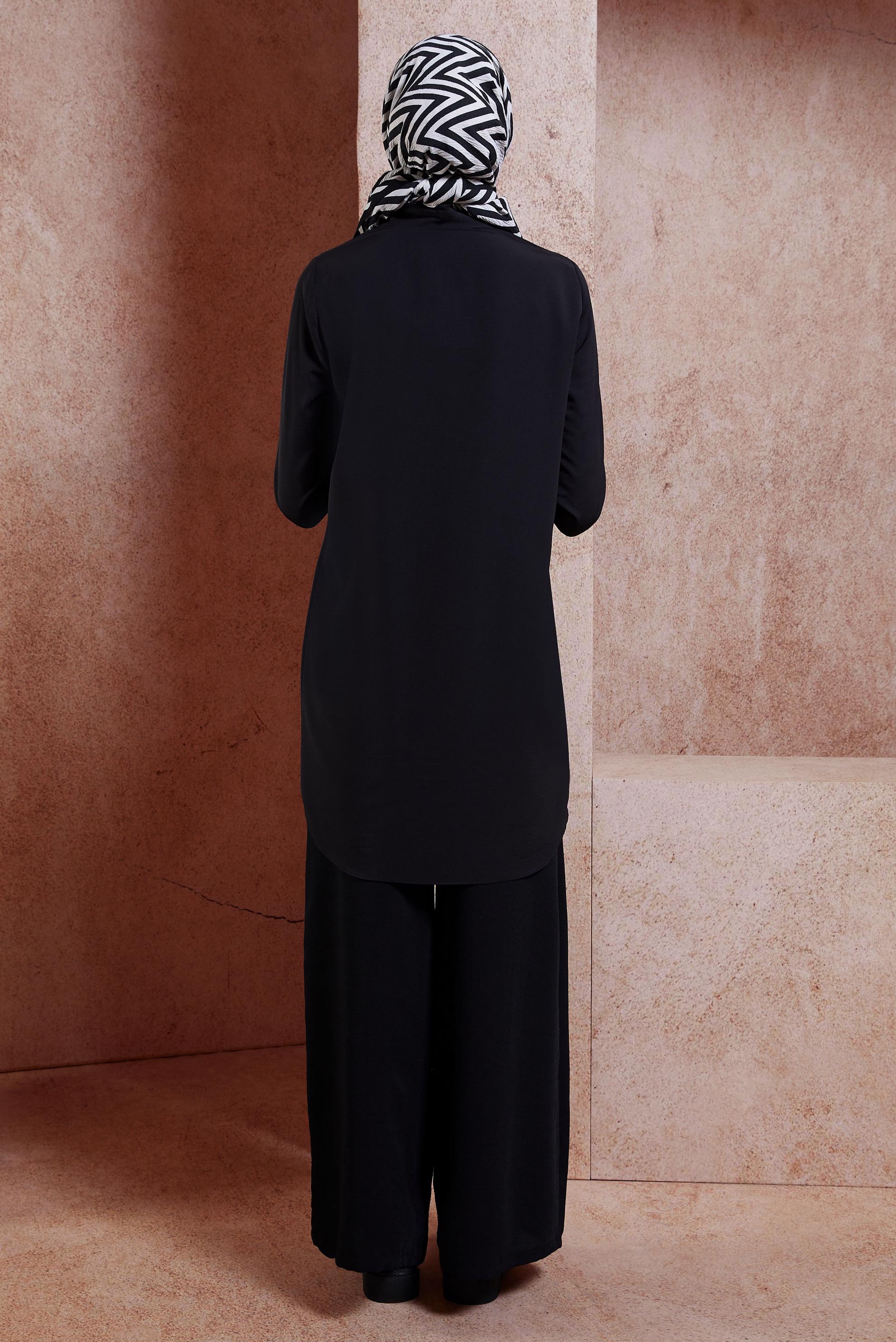 Tesettür giyim SİYAH ZİNCİR DETAYLI TESETTÜR TUNİK 44656