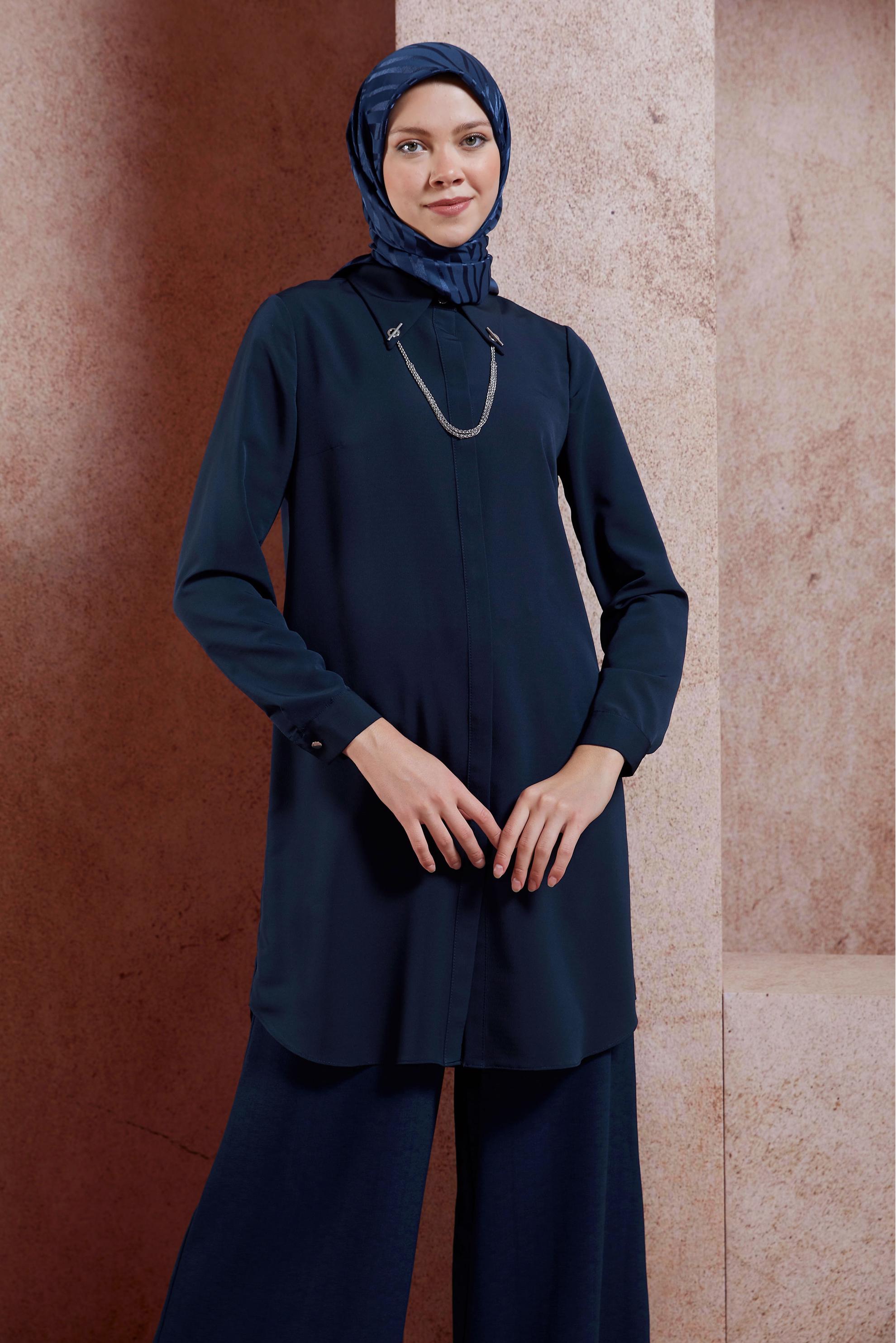 Tesettür giyim LACİVERT ZİNCİR DETAYLI TESETTÜR TUNİK 44656
