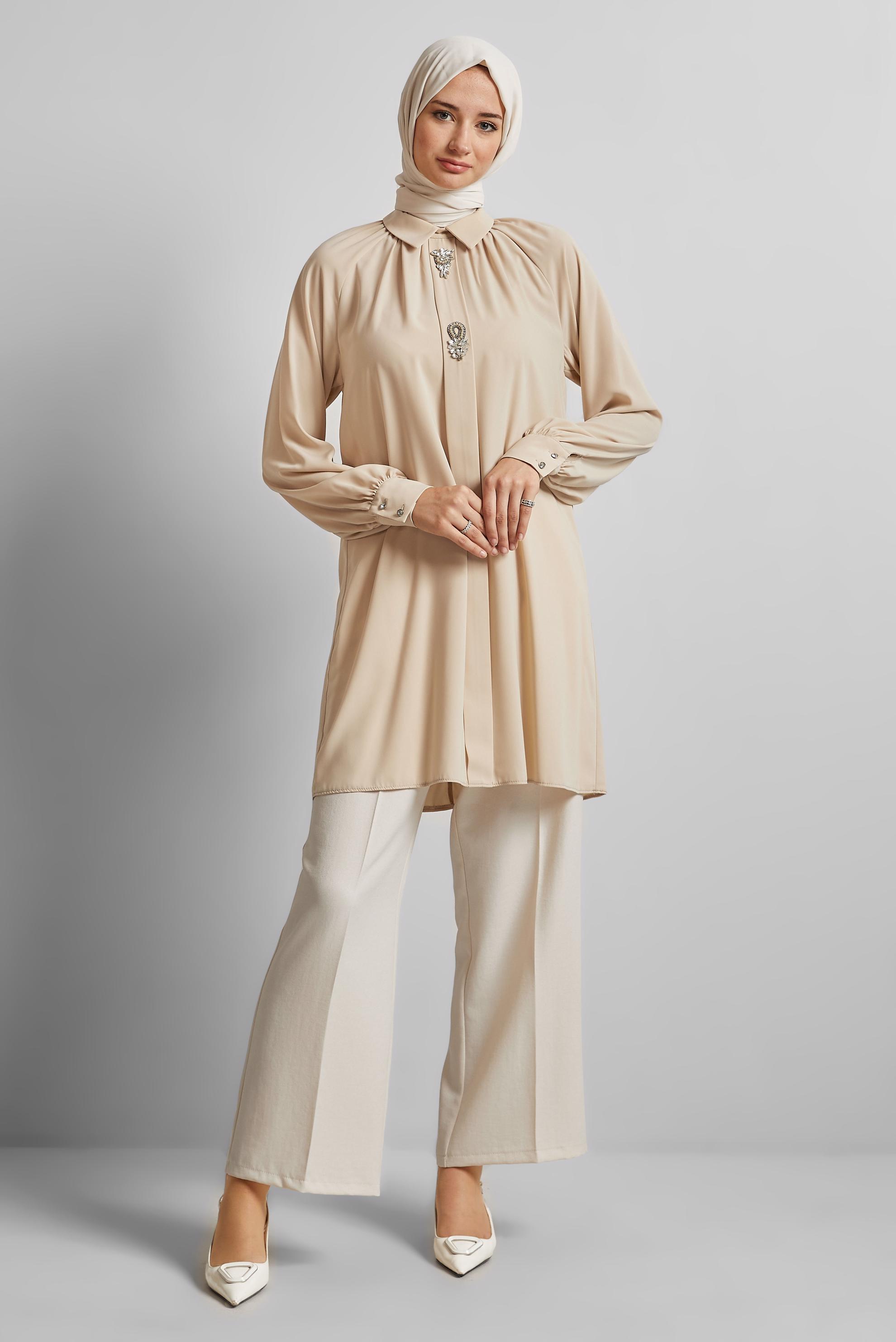 Tesettür giyim BEJ TAŞ DETAYLI TUNİK 44663