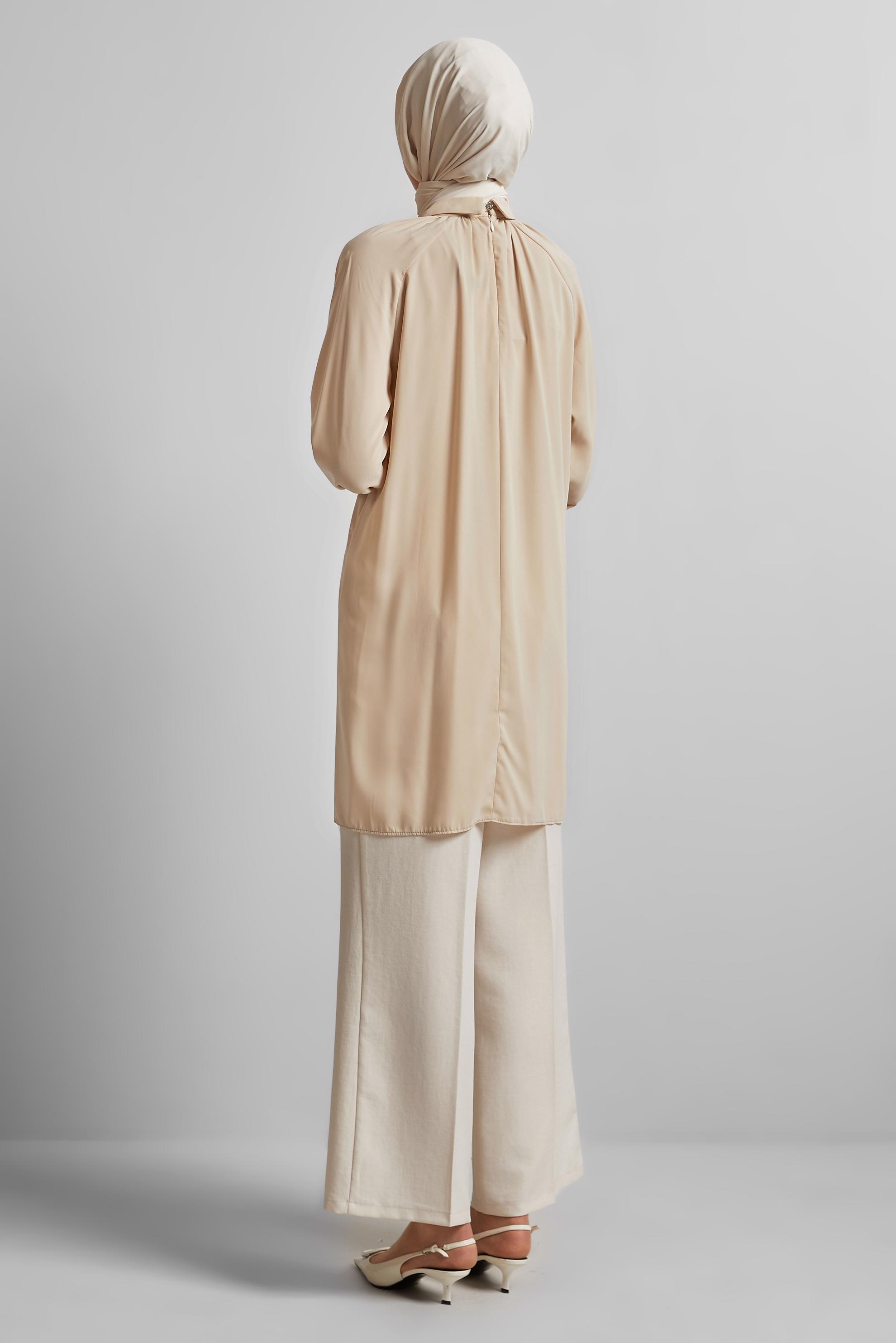 Tesettür giyim BEJ TAŞ DETAYLI TUNİK 44663