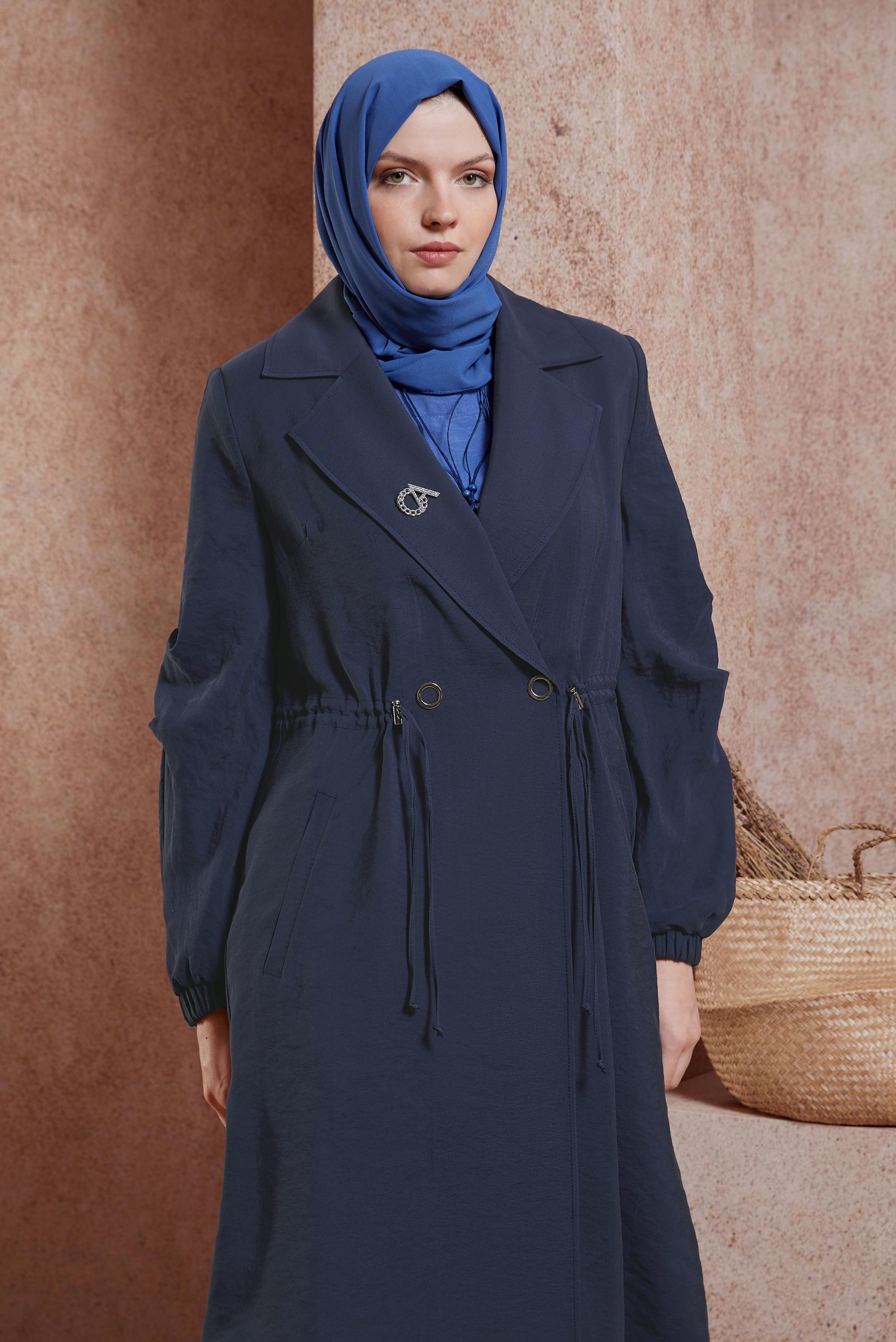 Tesettür giyim LACİVERT BELİ BÜZGÜLÜ TRENÇKOT 10851