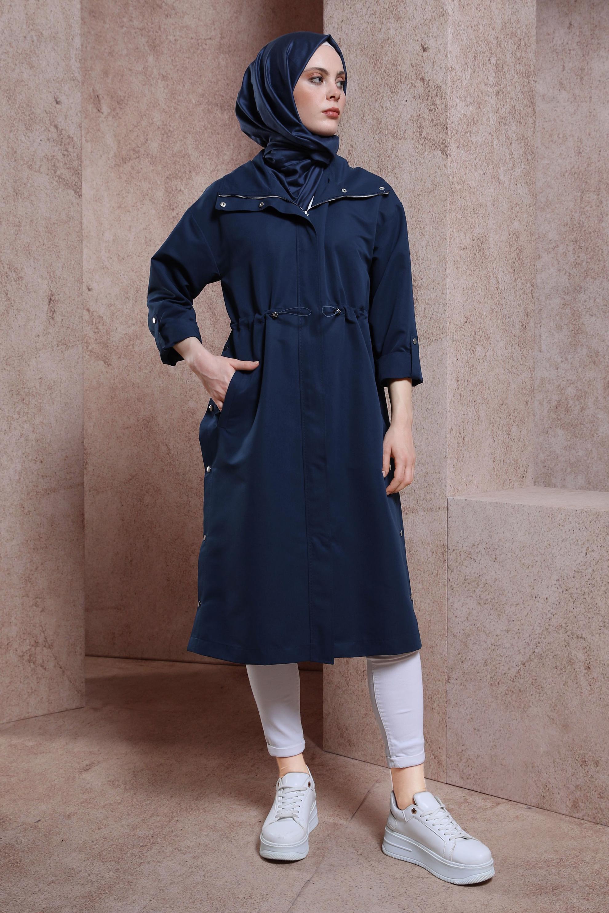 Tesettür giyim LACİVERT BELİ BÜZGÜLÜ TRENÇKOT 10856