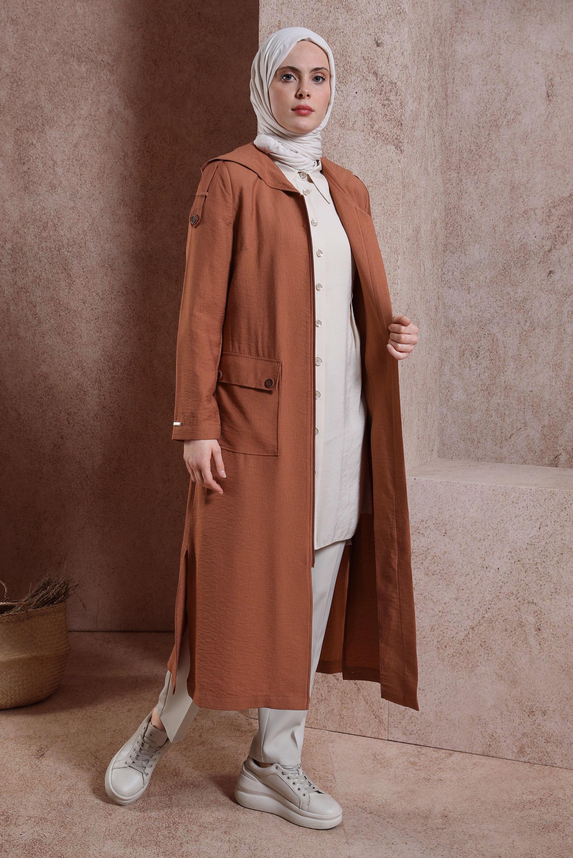 Tesettür giyim TABA KUŞAKLI KAPÜŞONLU TRENÇKOT 10858