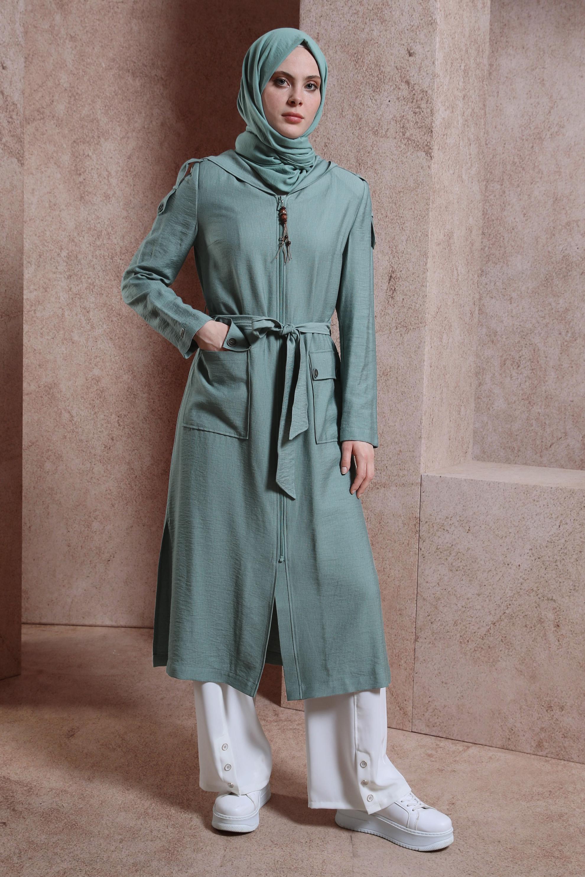 Tesettür giyim YEŞİL KUŞAKLI KAPÜŞONLU TRENÇKOT 10858