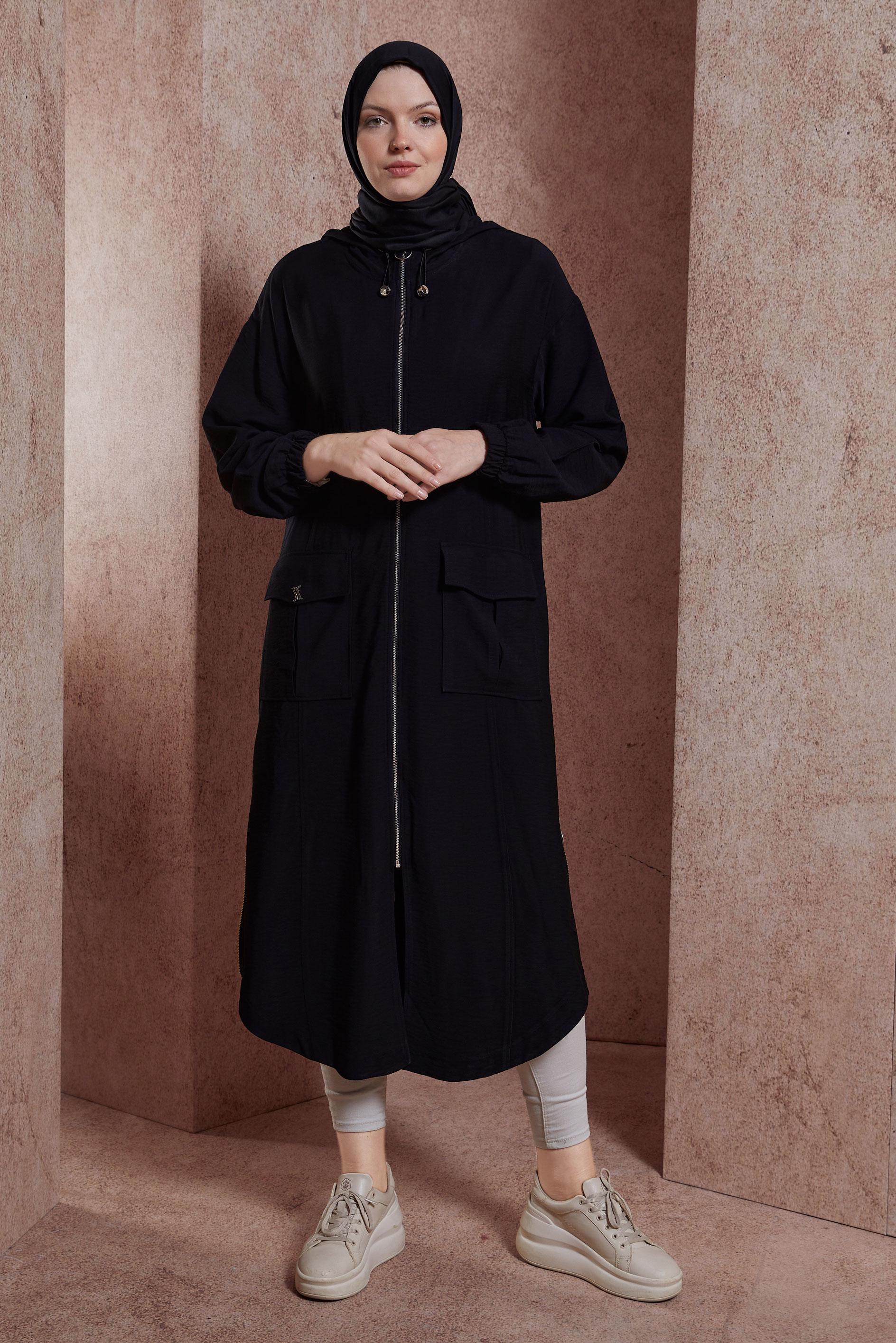 Tesettür giyim SİYAH KAPÜŞONLU TRENÇKOT 10859