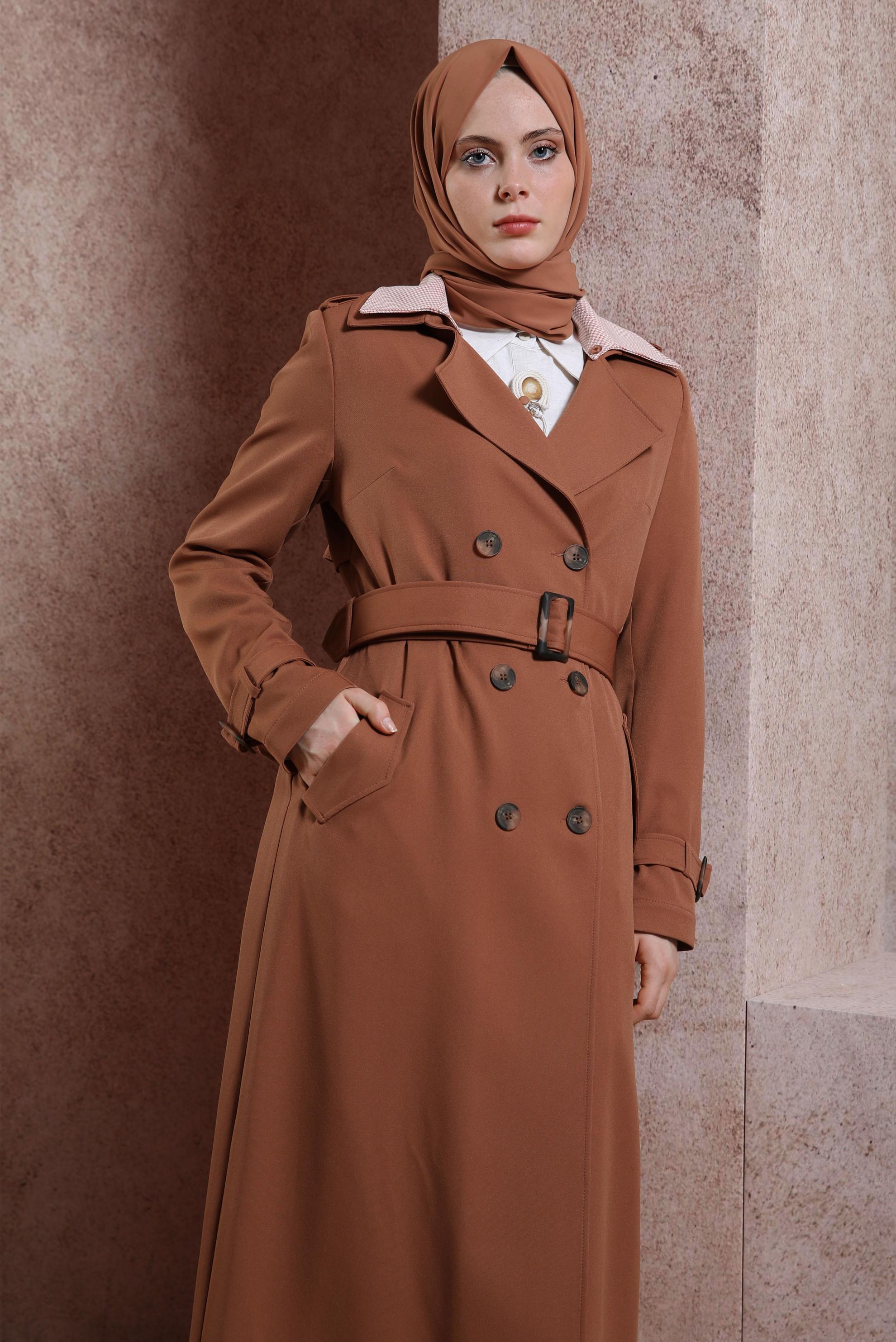 Tesettür giyim TABA KRUVAZE YAKA KEMERLİ TRENÇKOT 10862