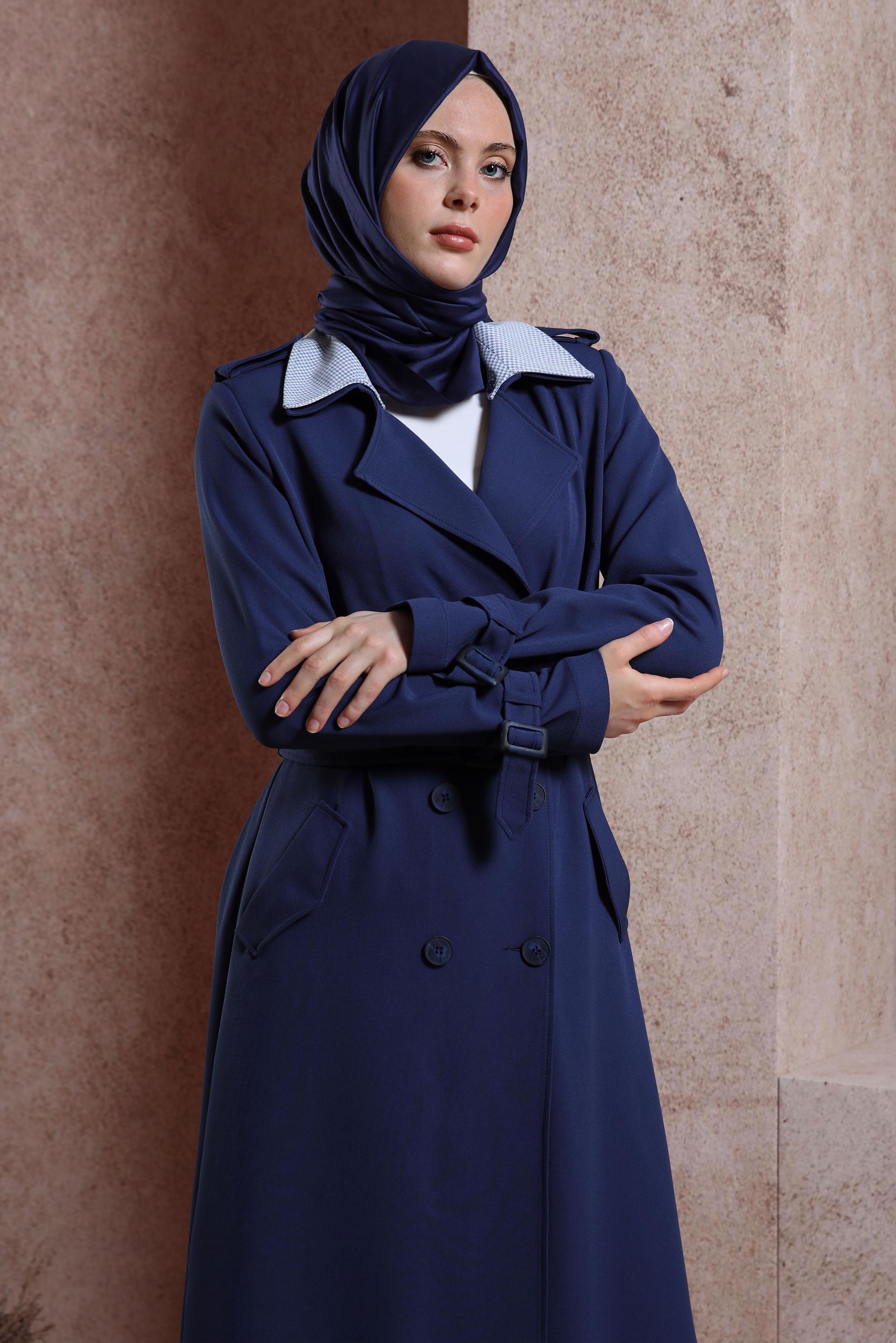 Tesettür giyim LACİVERT KRUVAZE YAKA KEMERLİ TRENÇKOT 10862