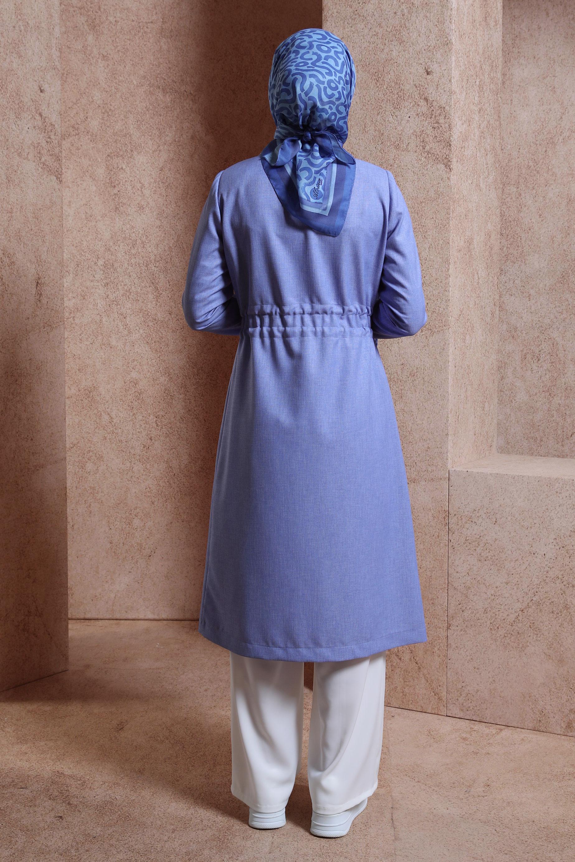 Tesettür giyim MAVİ BELİ BÜZGÜLÜ TRENÇKOT 10867