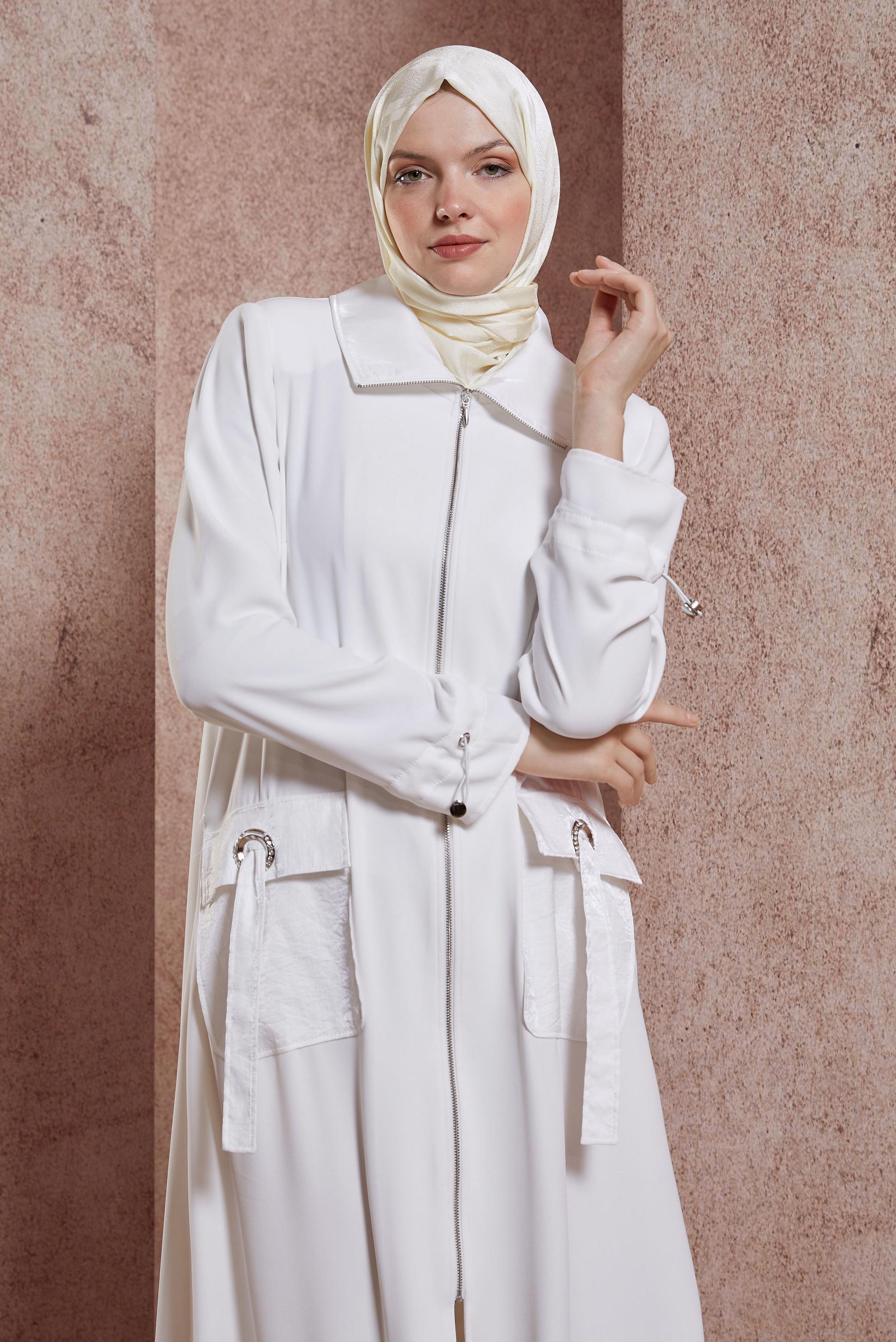 Tesettür giyim BEYAZ FERMUARLI TRENÇKOT 10869