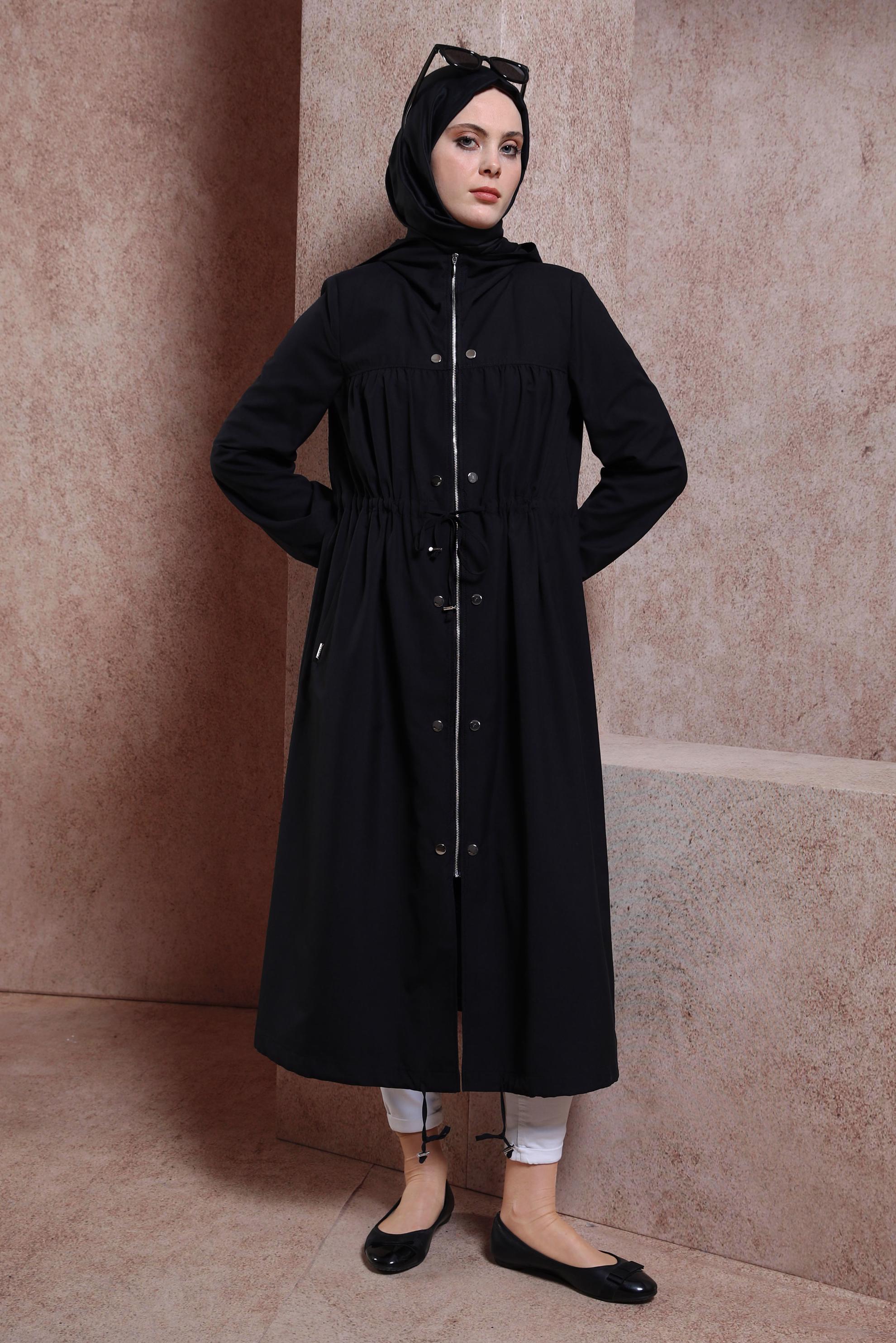 Tesettür giyim SİYAH KAPÜŞONLU TRENÇKOT 10873