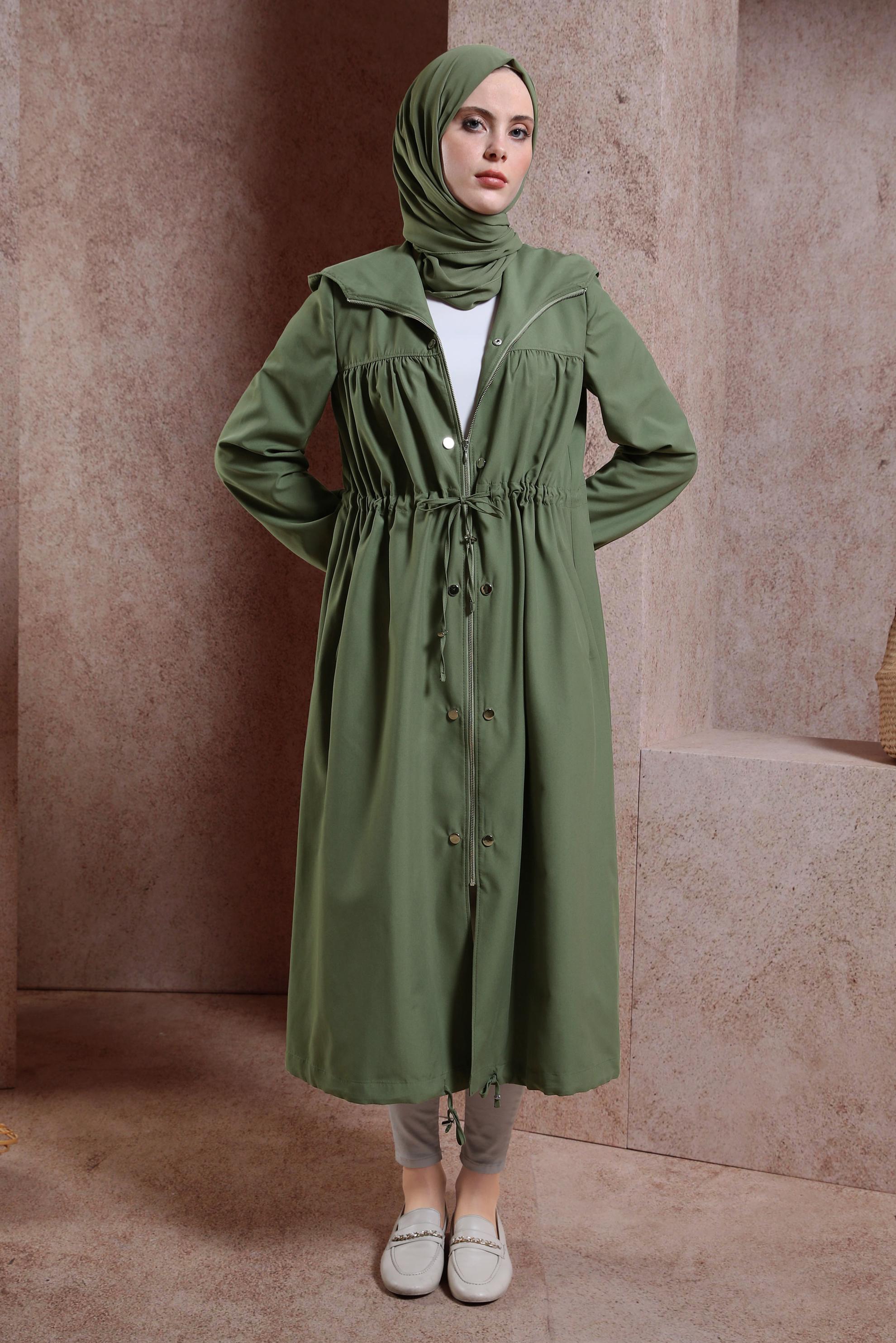 Tesettür giyim HAKİ KAPÜŞONLU TRENÇKOT 10873