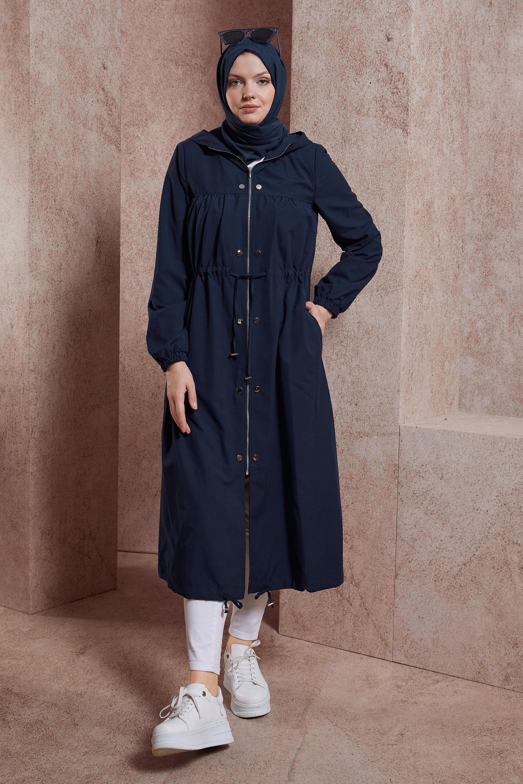 Tesettür giyim LACİVERT KAPÜŞONLU TRENÇKOT 10873