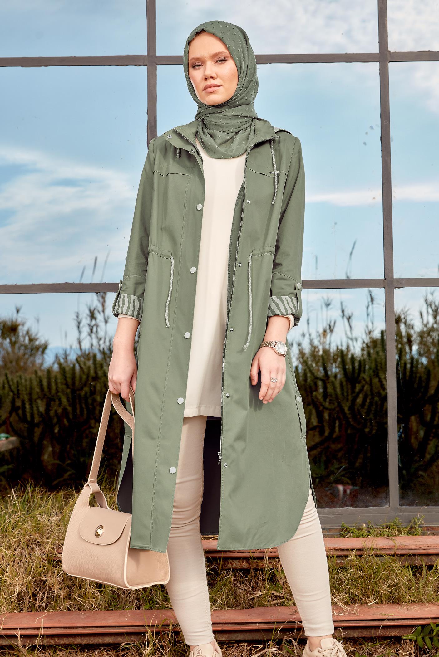 Tesettür giyim HAKİ KAPÜŞONLU TRENÇKOT 10874