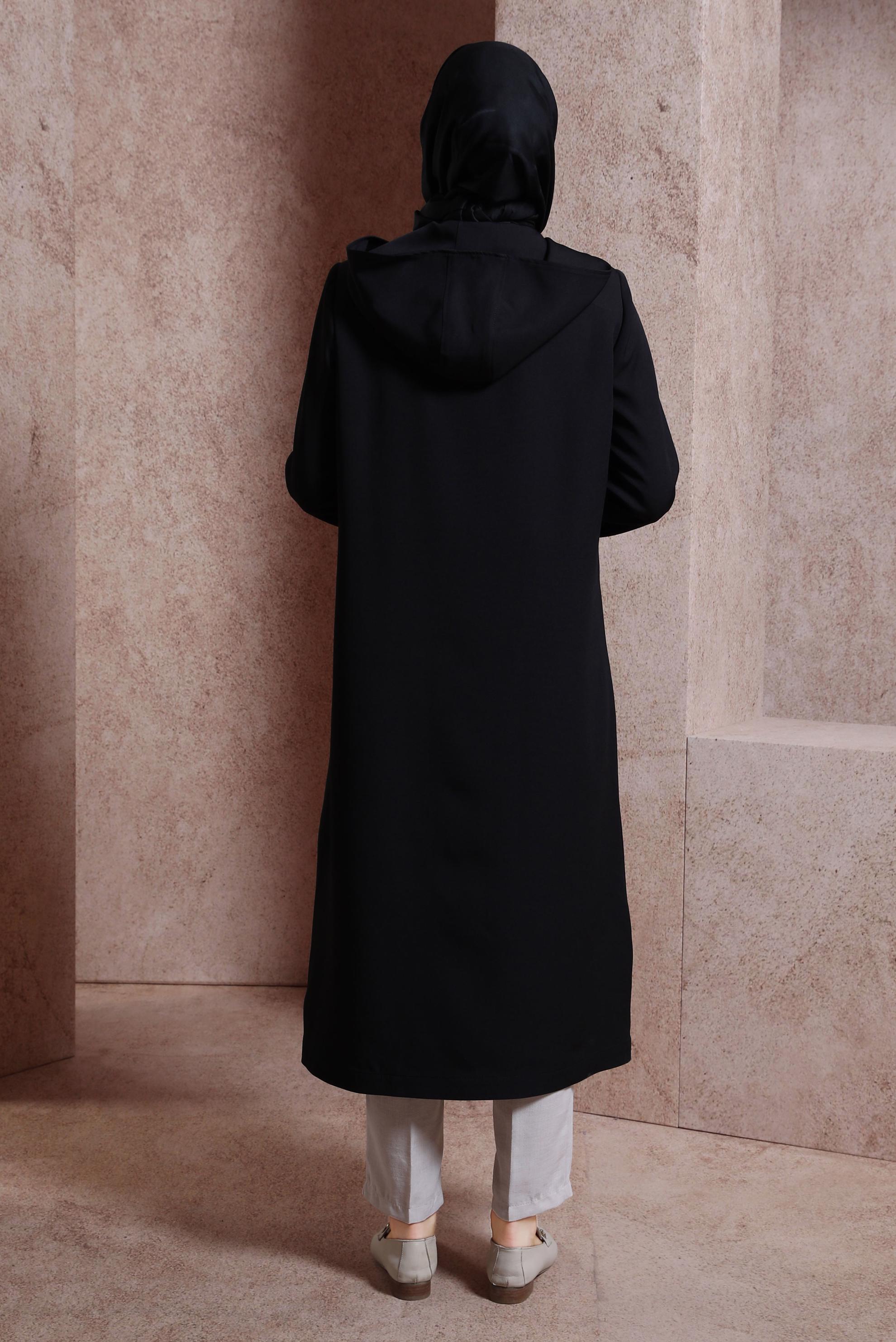 Tesettür giyim SİYAH KAPÜŞONLU TRENÇKOT 10875