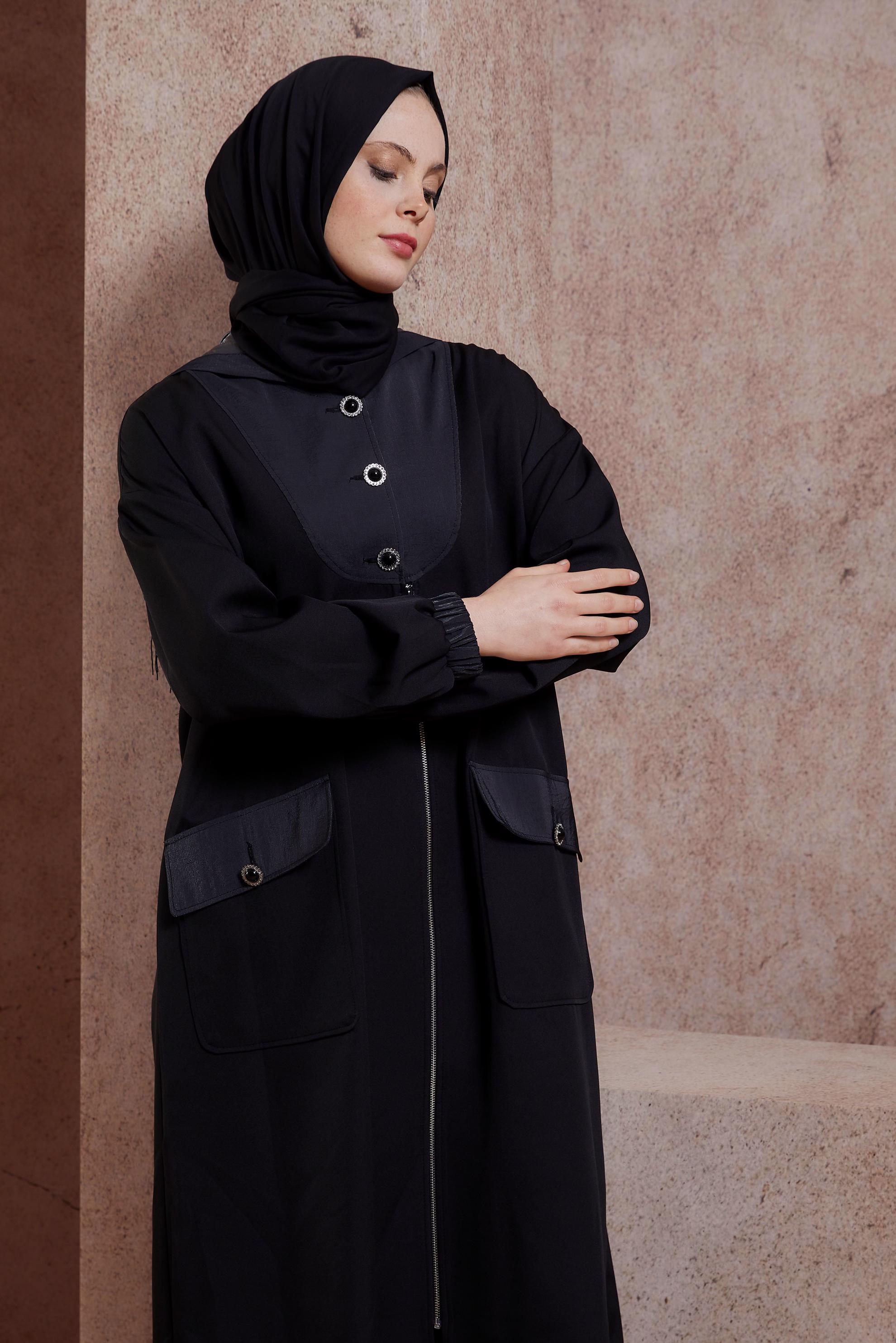 Tesettür giyim SİYAH KAPÜŞONLU TRENÇKOT 10877