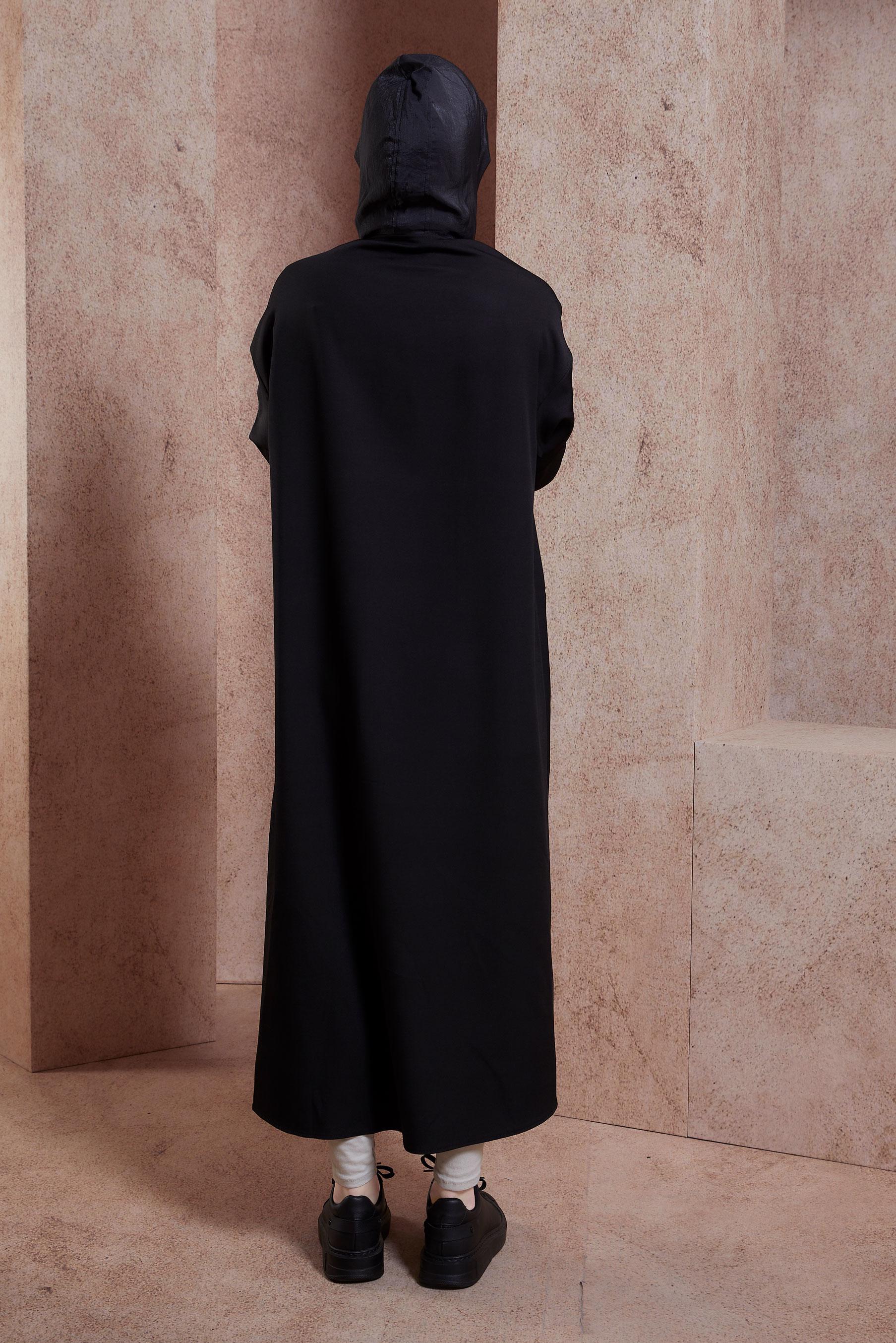 Tesettür giyim SİYAH KAPÜŞONLU TRENÇKOT 10877