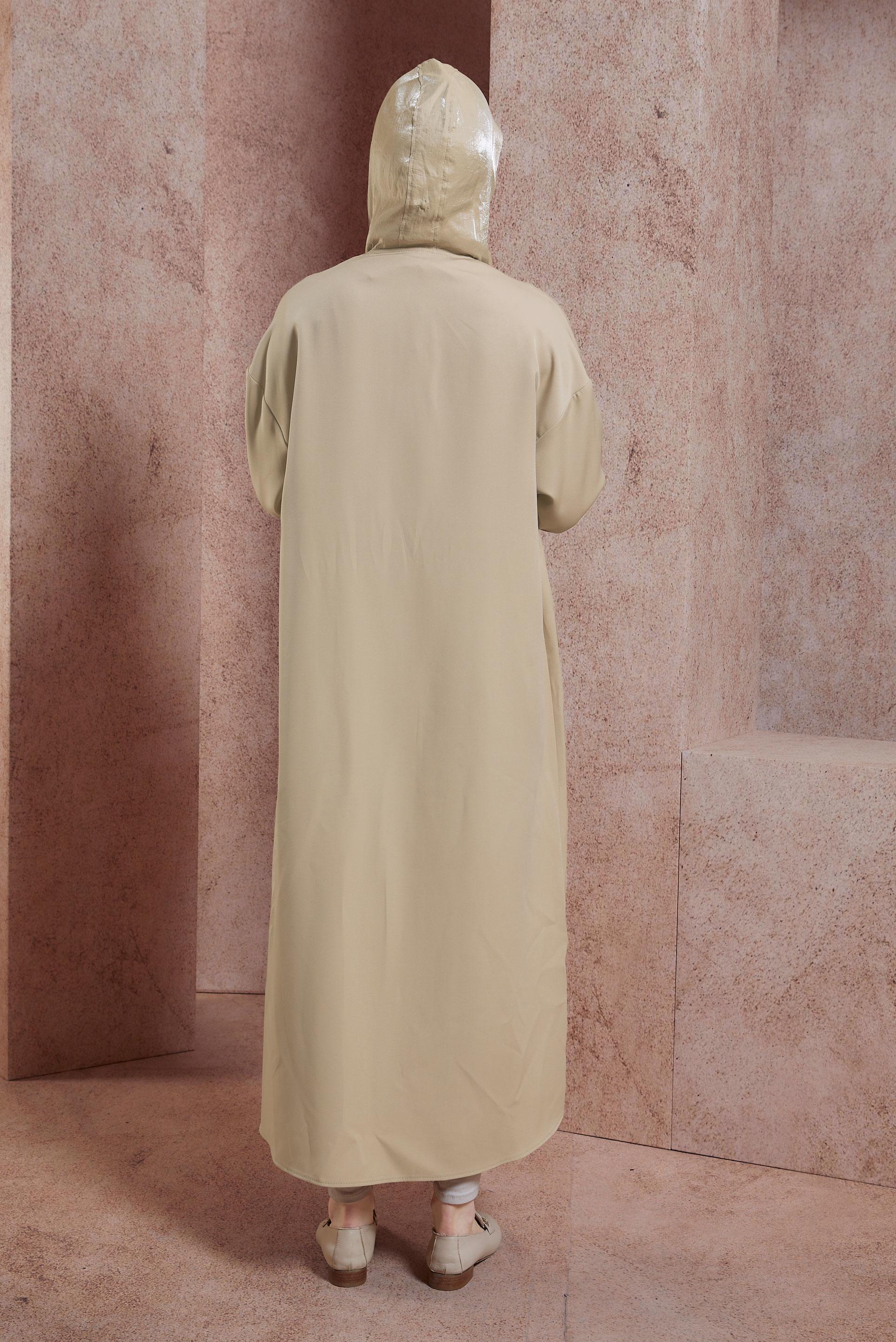 Tesettür giyim BEJ KAPÜŞONLU TRENÇKOT 10877