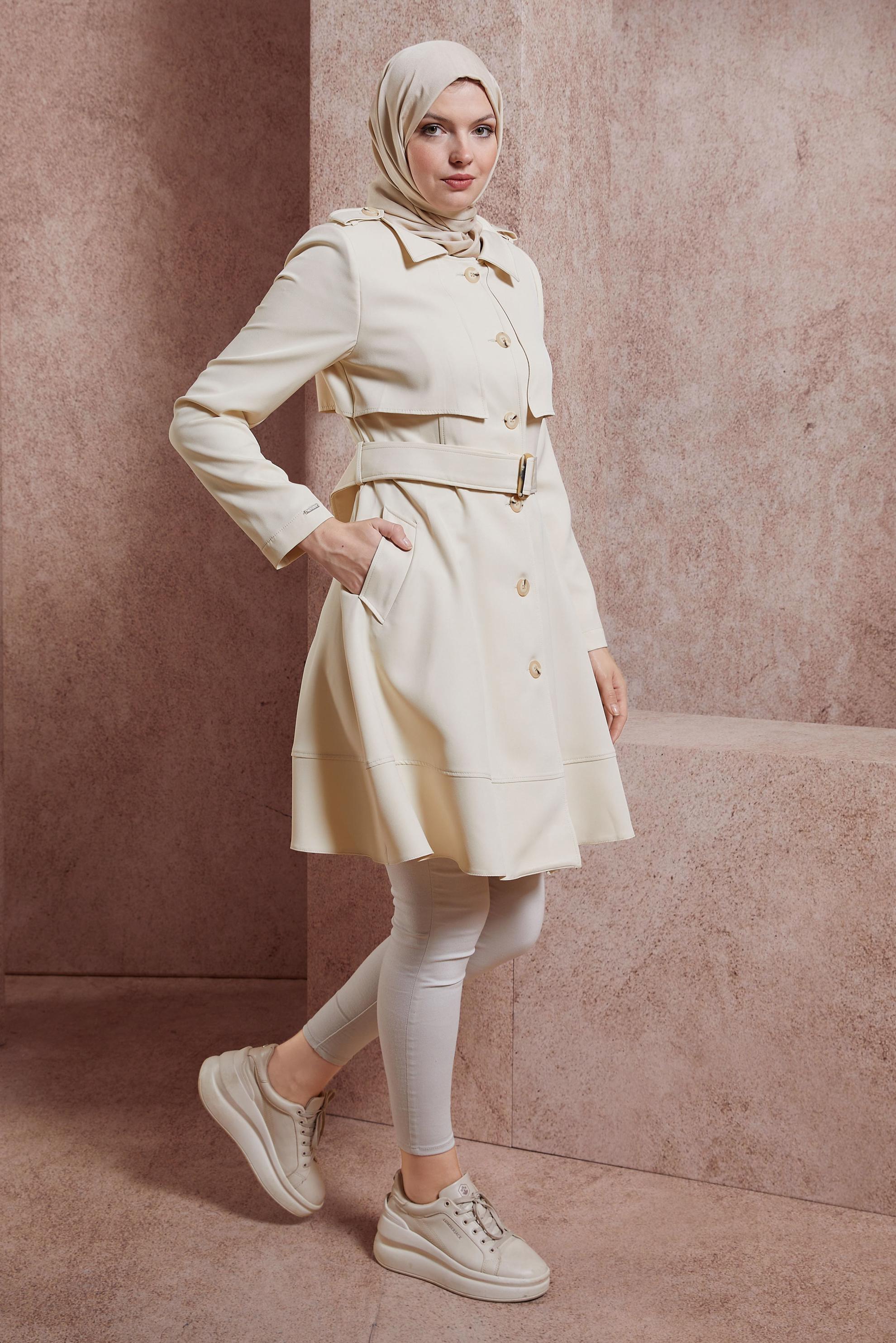 Tesettür giyim EKRU KEMERLİ TRENÇKOT 10883