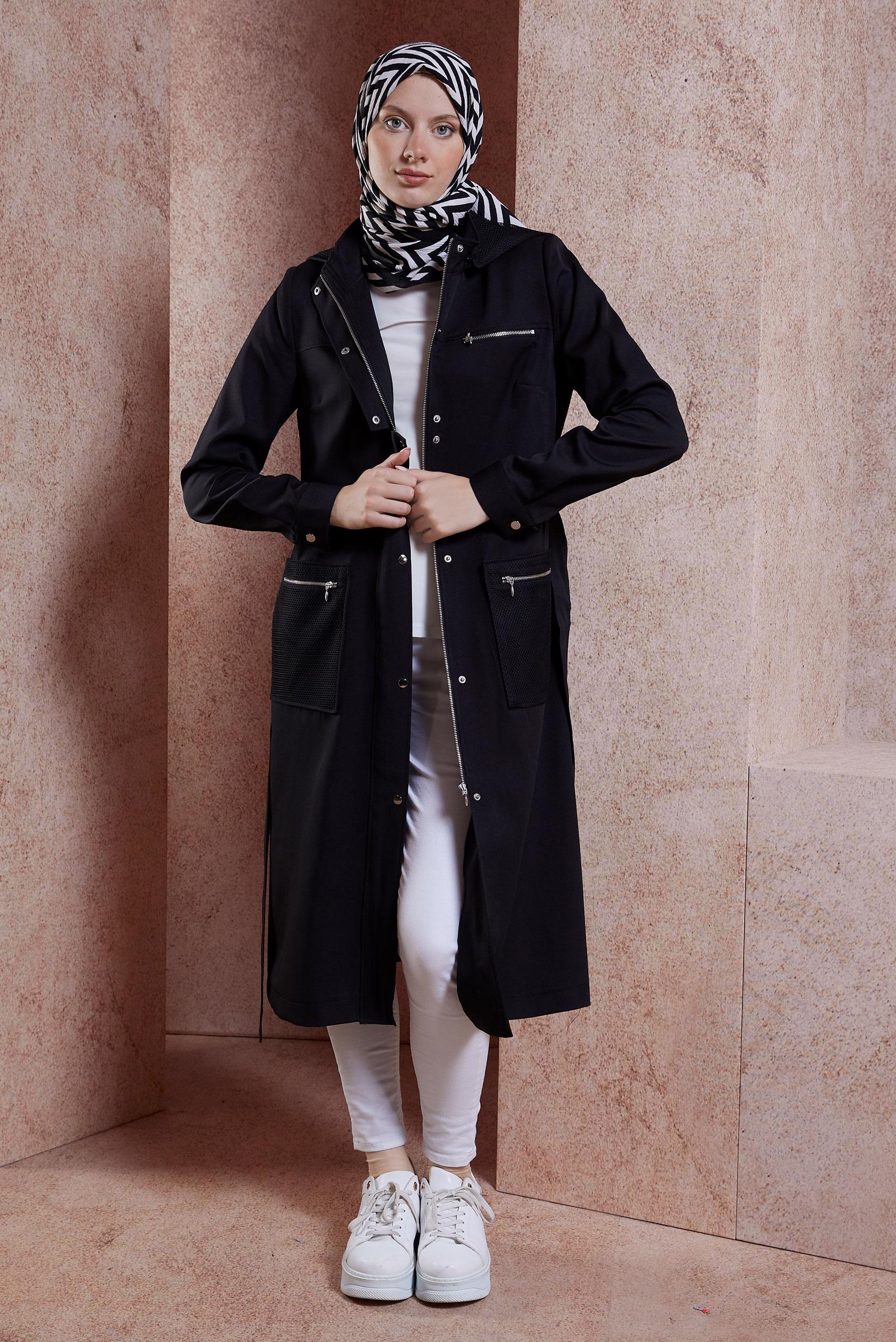 Tesettür giyim SİYAH KUŞAKLI KAPÜŞONLU TRENÇKOT 10893