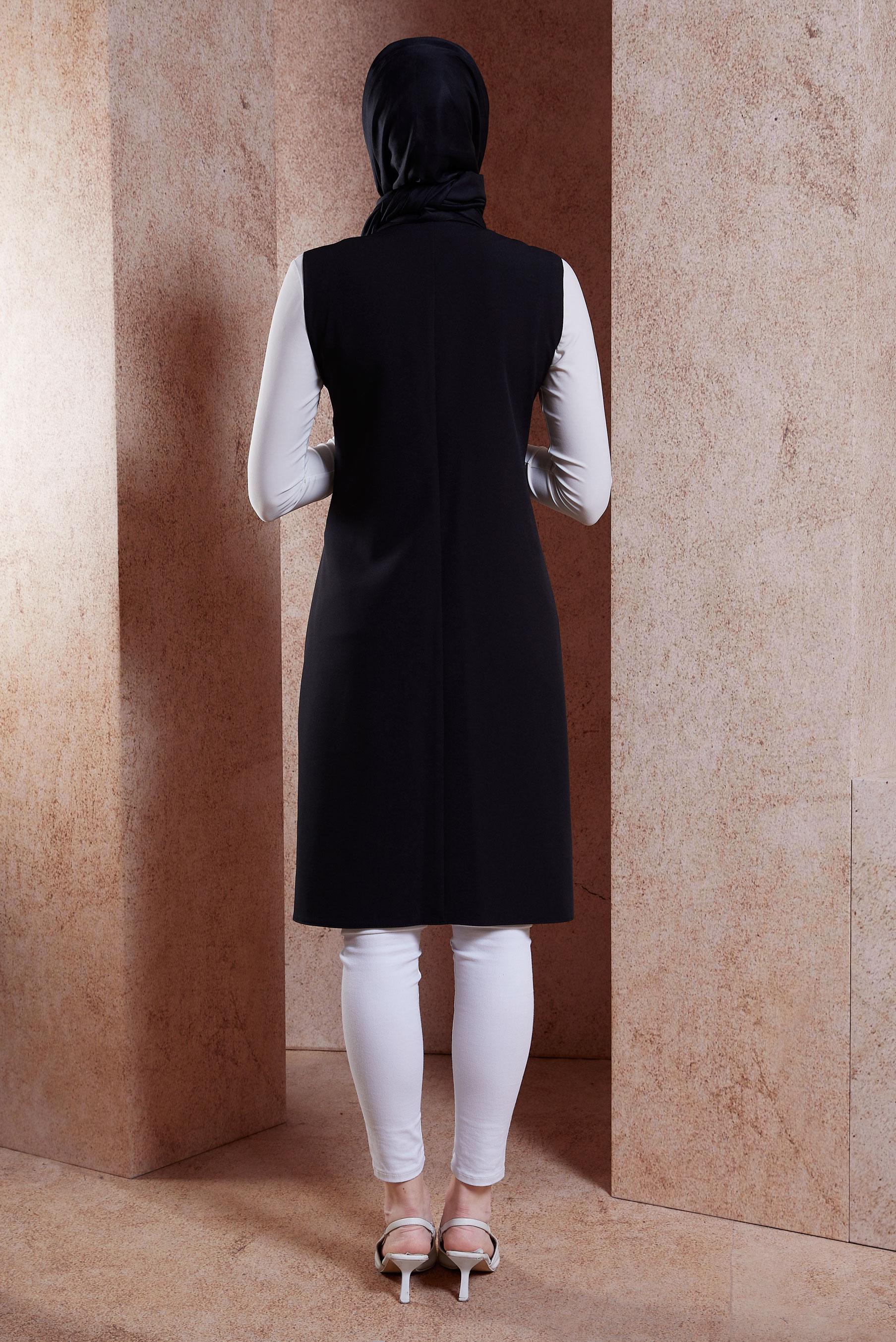 Tesettür giyim SİYAH BROŞ DETAYLI YELEK 44658